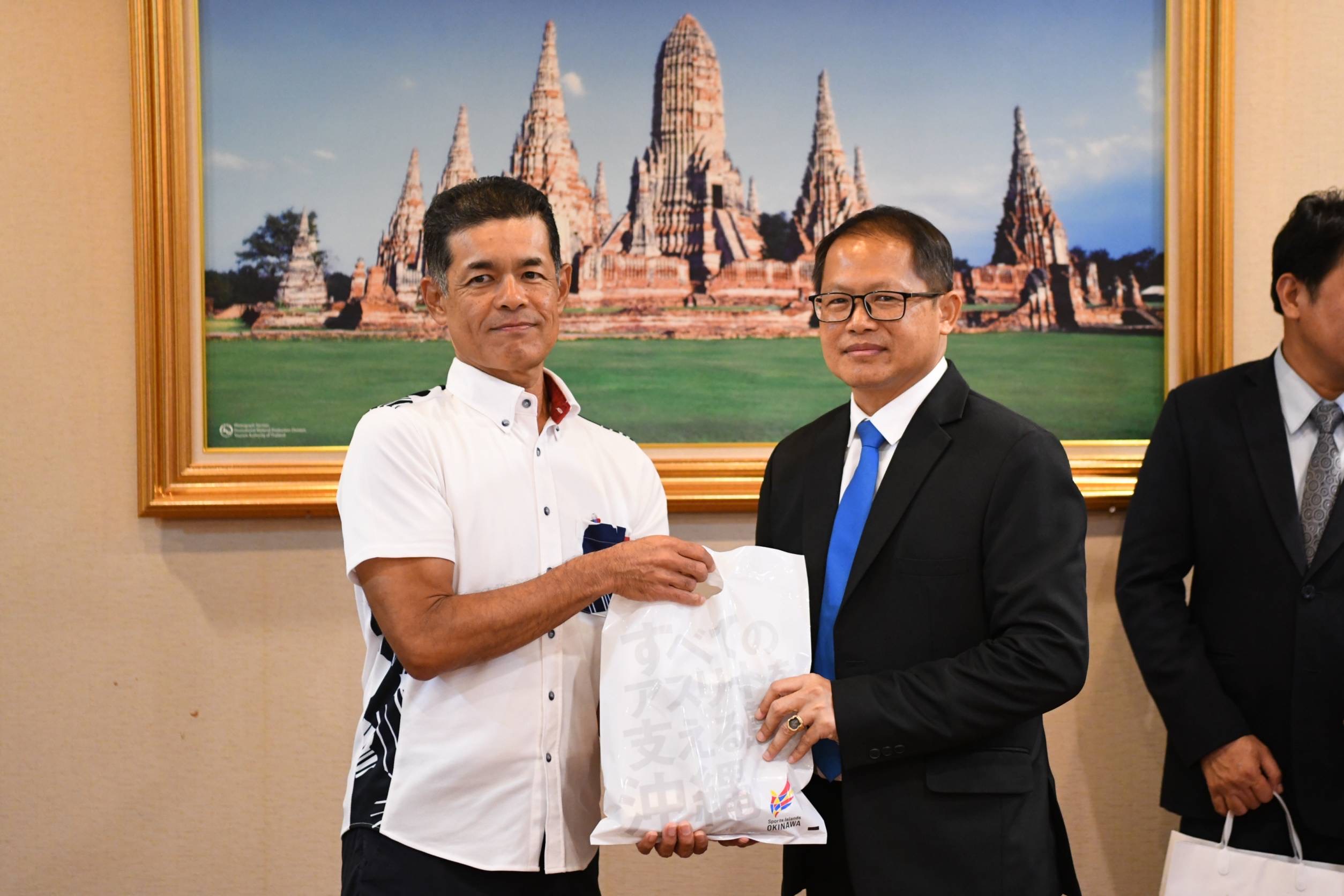 ผู้ช่วยปลัดกระทรวงการท่องเที่ยวและกีฬา ร่วมหารือกับผู้อำนวยการกองส่งเสริมวัฒนธรรม การท่องเที่ยว และกีฬา จังหวัดโอกินาวา