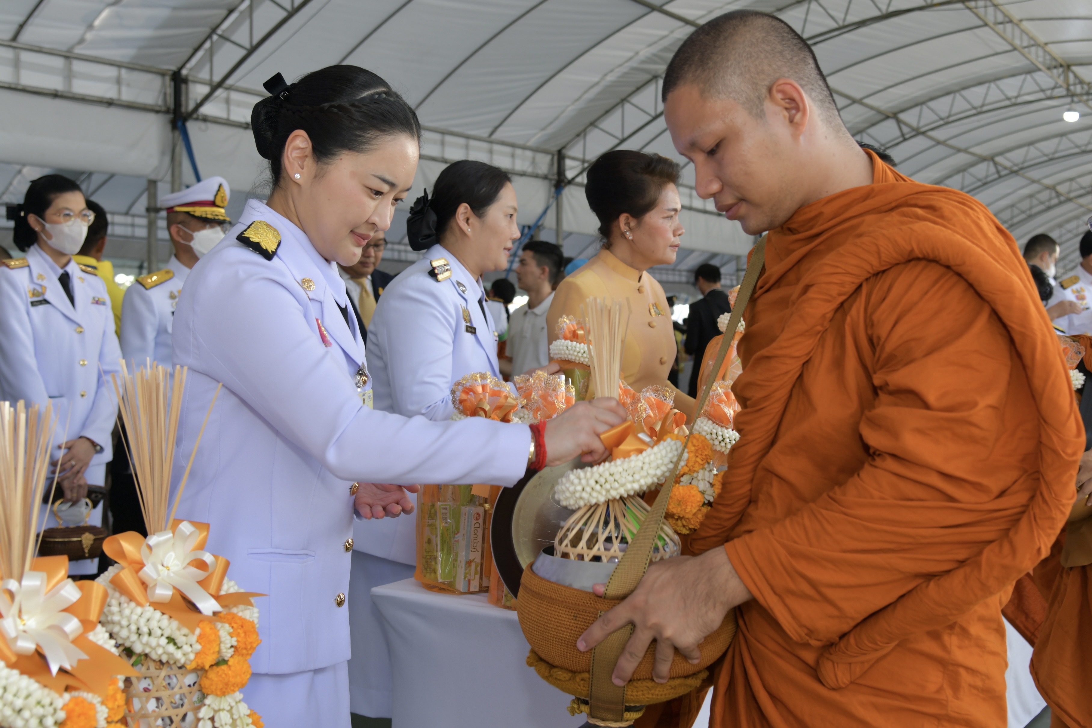 น้อมรำลึกในพระมหากรุณาธิคุณ พระบาทสมเด็จพระบรมชนกาธิเบศร มหาภูมิพลอดุลยเดชมหาราช บรมนาถบพิตร
