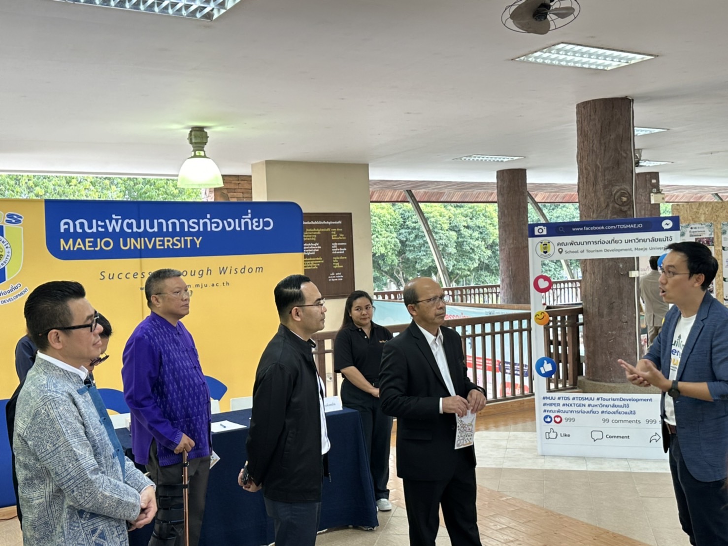 ปลัดฯ ท่องเที่ยวและกีฬา ร่วมลงนามบันทึกข้อตกลงความร่วมมือทางวิชาการระหว่างกระทรวงการท่องเที่ยวและกีฬากับมหาวิทยาลัยแม่โจ้ และสำรวจการออกแบบพัฒนาน้ำพุร้อนสันกำแพง จังหวัดเชียงใหม่