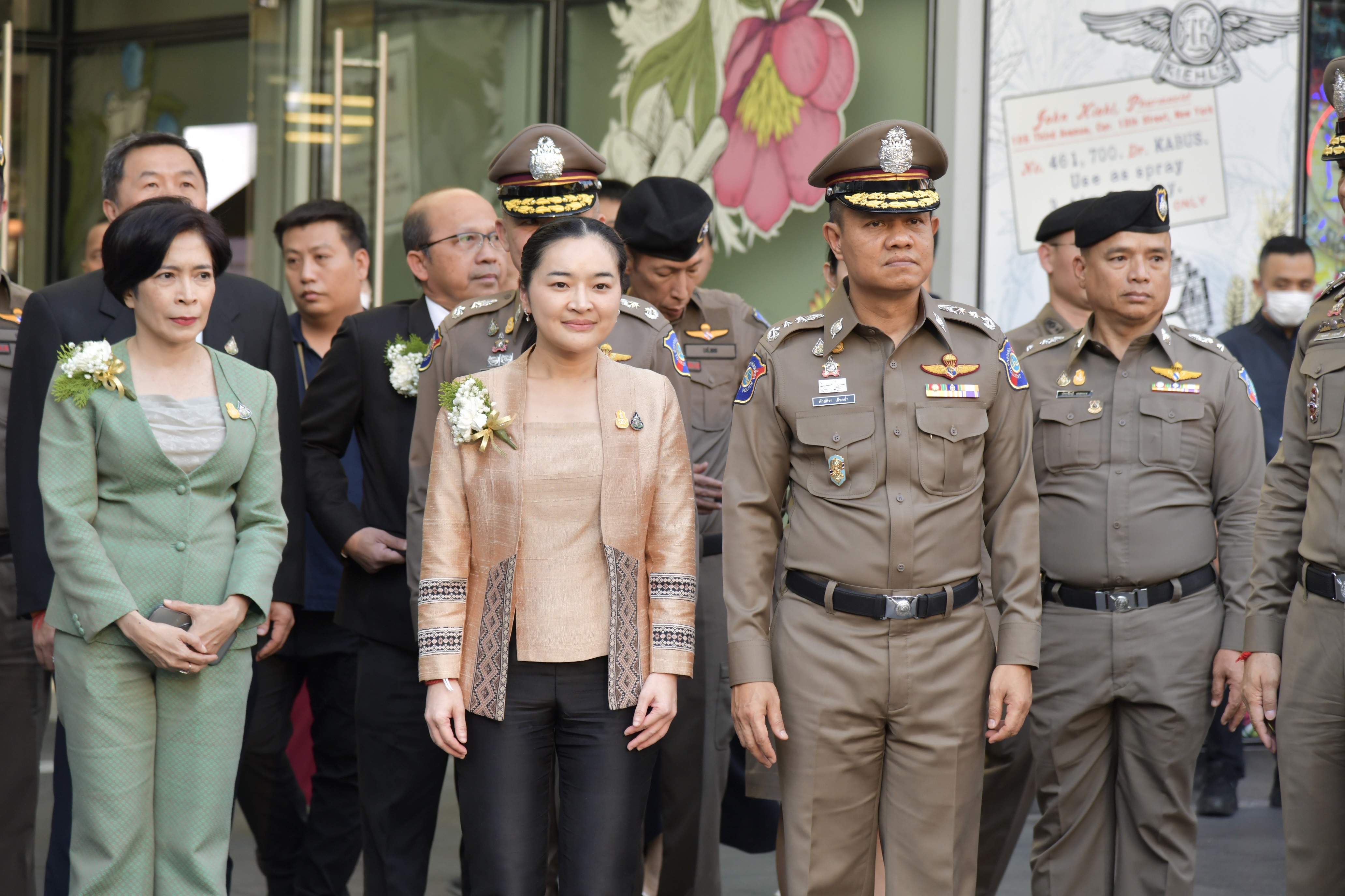 พิธีปล่อยแถวสร้างความเชื่อมั่นด้านความปลอดภัยของการท่องเที่ยวมิติใหม่ เทศกาลส่งท้ายปีเก่าต้อนรับปีใหม่ 2567 (HAPPY NEW YEAR 2024)