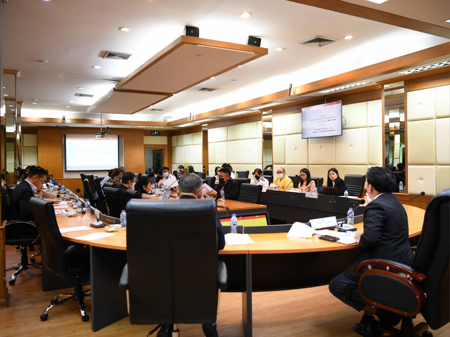 การประชุมหารือทิศทางการพัฒนาระบบอำนวยความสะดวกแก่ผู้เดินทาง