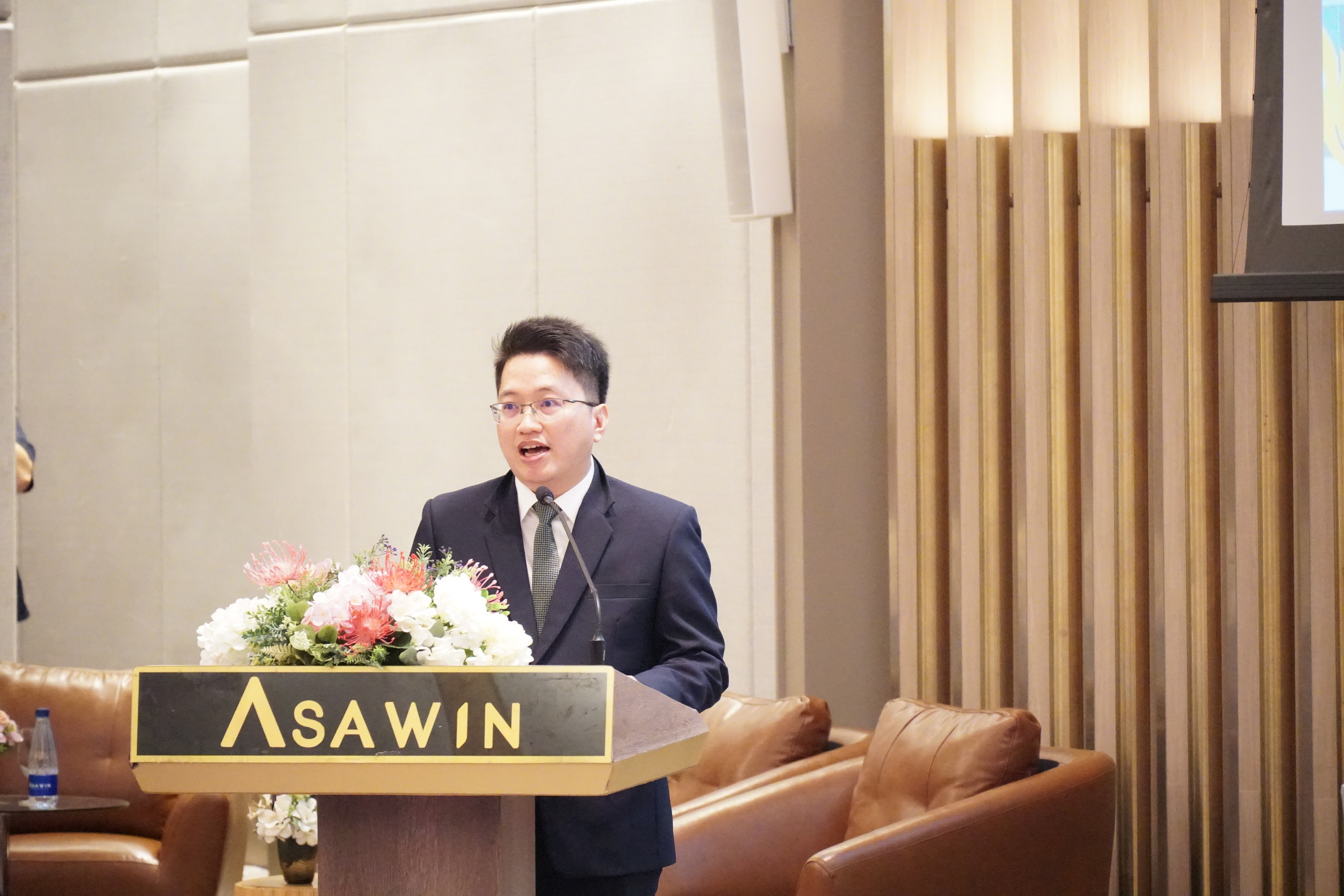 รองปลัดกระทรวงการท่องเที่ยวและกีฬา เป็นประธานกล่าวเปิดงานประชุมประจำปีด้านเศรษฐกิจการท่องเที่ยว ภายใต้โครงการค่าใช้จ่ายในการพัฒนาและจัดทำบัญชีประชาชาติด้านการท่องเที่ยว ประจำปีงบประมาณ พ.ศ. 2566 และแสดงปาฐกถาพิเศษ ในหัวข้อ 