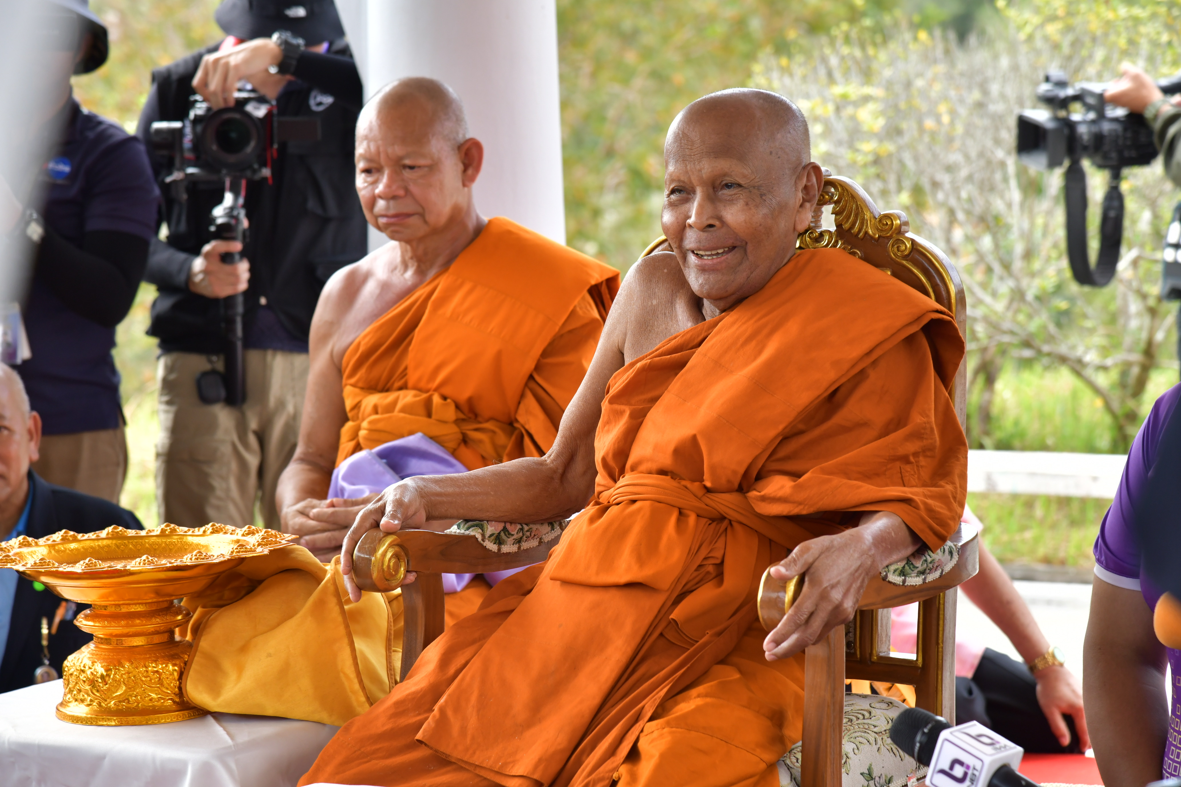 เดินทางถึง วัดเขากง ต.ลำภู อ.เมืองนราธิวาส