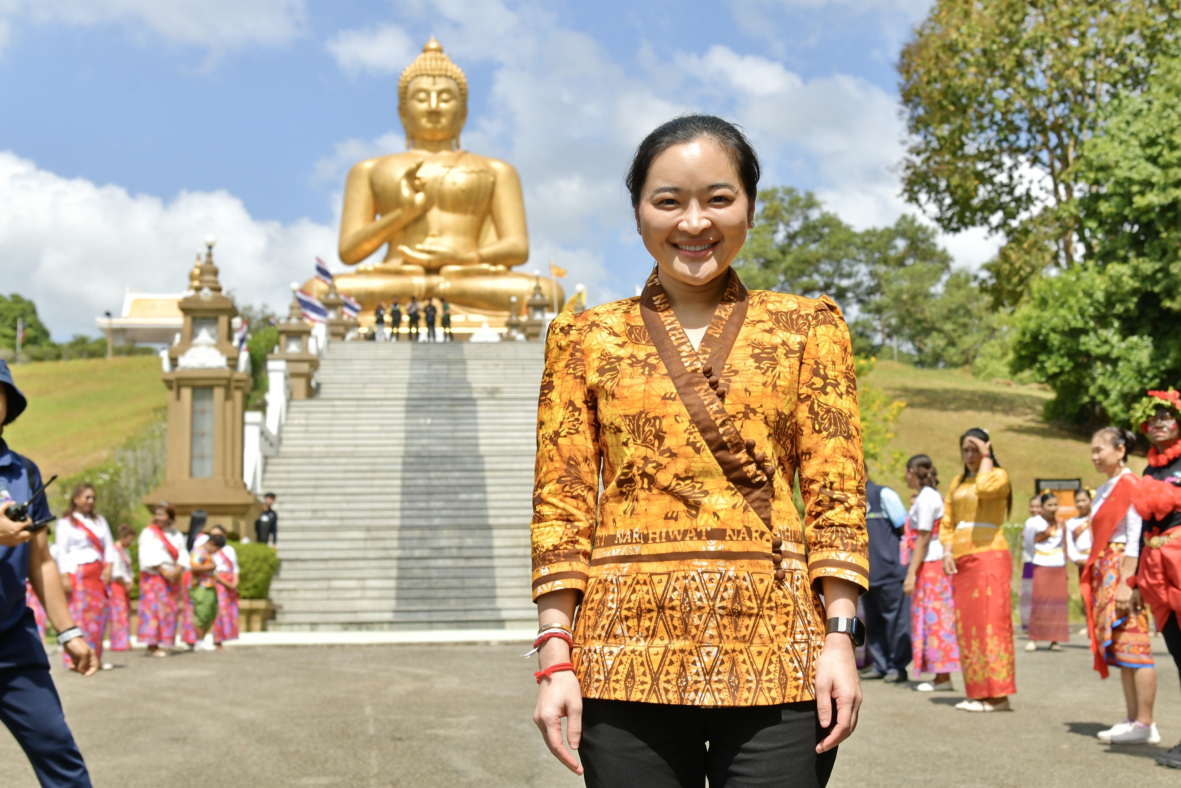 เดินทางถึง วัดเขากง ต.ลำภู อ.เมืองนราธิวาส