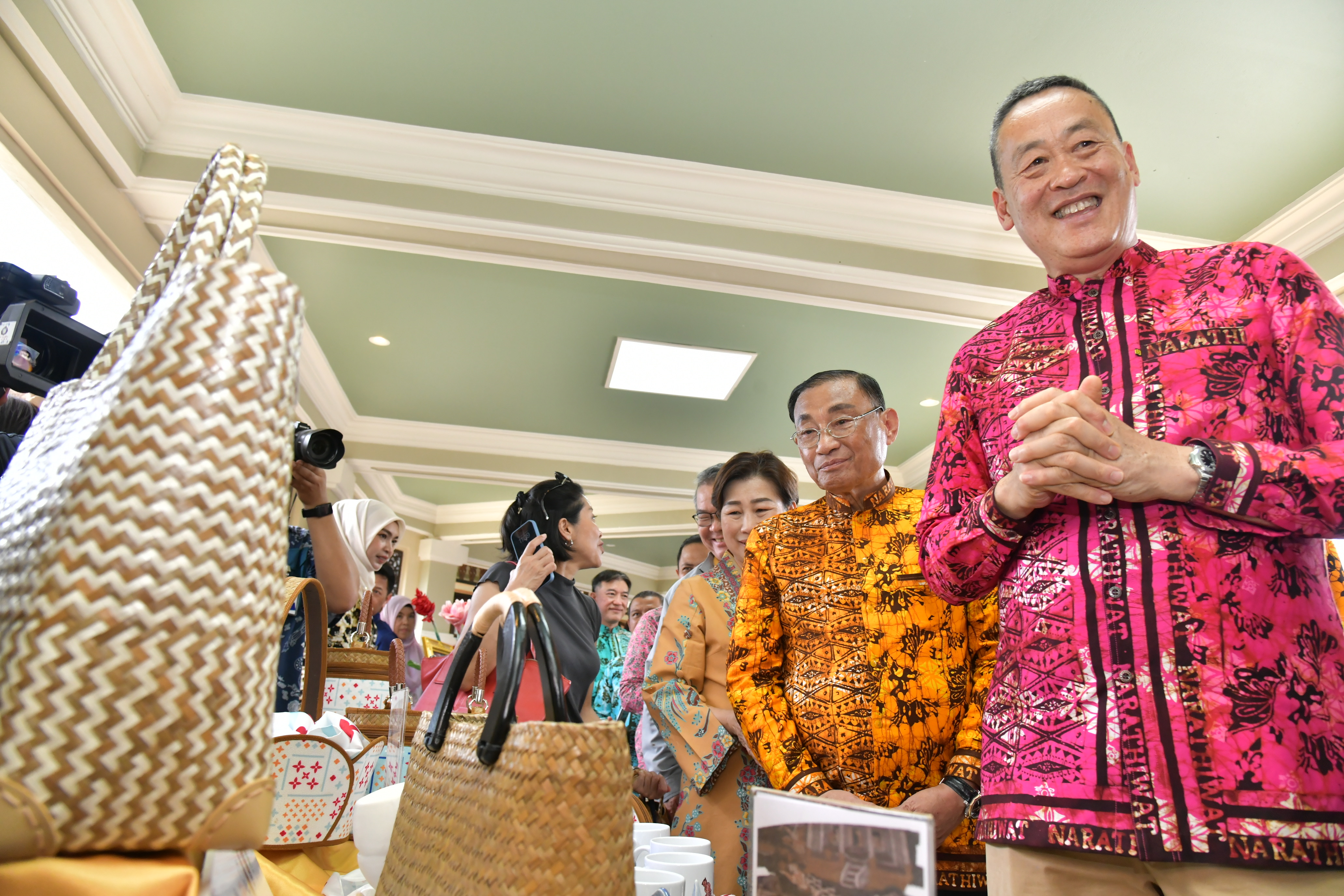 รมว.สุดาวรรณ ร่วมนายก เข้าเยี่ยมชมพิพิธภัณฑ์มรดกวัฒนธรรมอิสลาม และศูนย์การเรียนรู้คัมภีร์อัล-กุรอาน ต.ละหาร อ.ยี่งอ จ.นราธิวาส