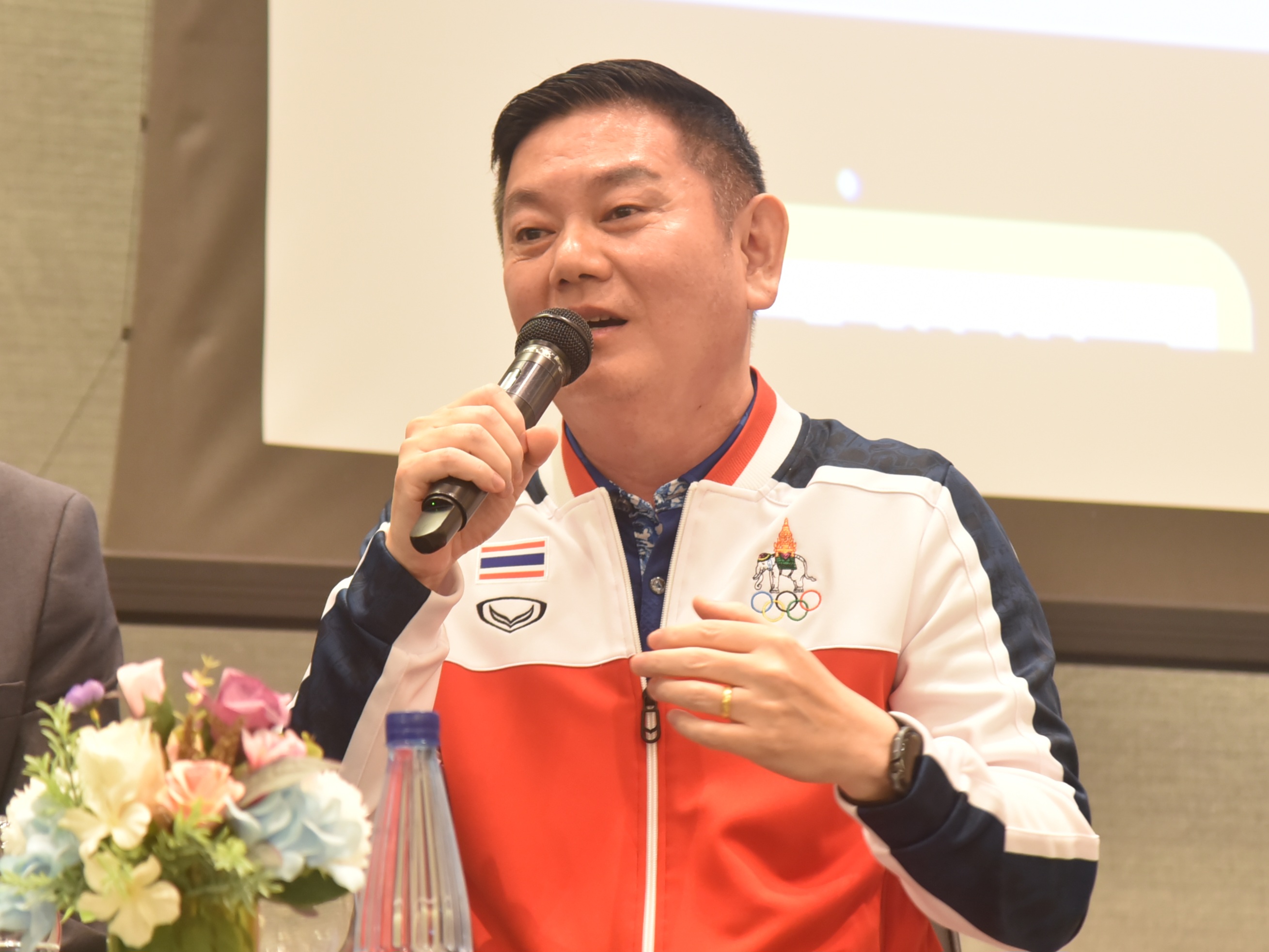 ดร.วนิดา พันธ์สอาด รองปลัดกระทรวงการท่องเที่ยวและกีฬา เป็นประธานกล่าวเปิดงานประชุมเชิงวิชาการเพื่อนำเสนอผลการประเมินมูลค่าทางเศรษฐกิจของอุตสาหกรรมการกีฬาในปี 2566 และการเสวนาผลักดัน Soft Power กีฬา สร้างมูลค่าเศรษฐกิจไทย