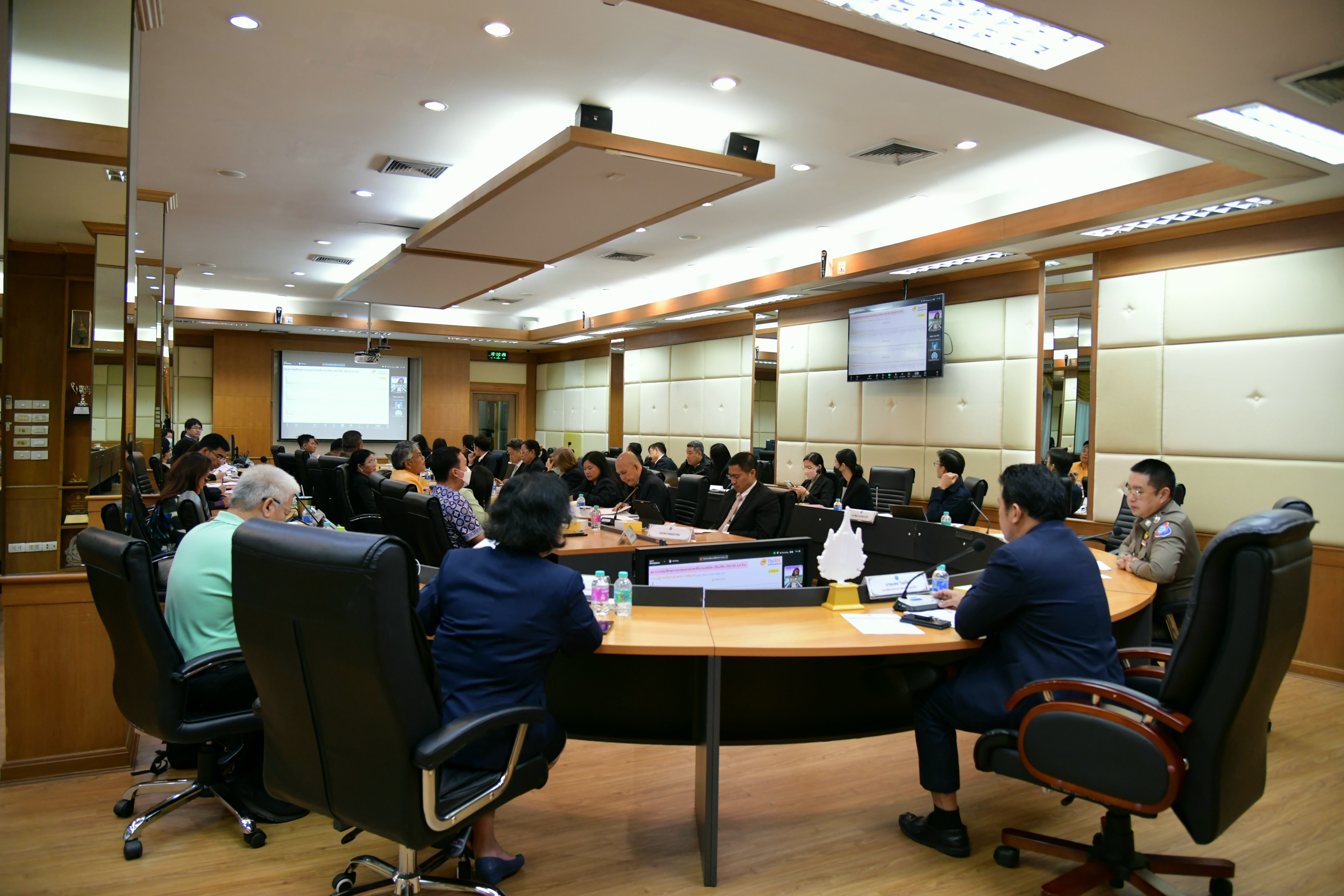 การประชุมประสานความร่วมมือระหว่างหน่วยงานเพื่อแก้ไขปัญหานักท่องเที่ยว