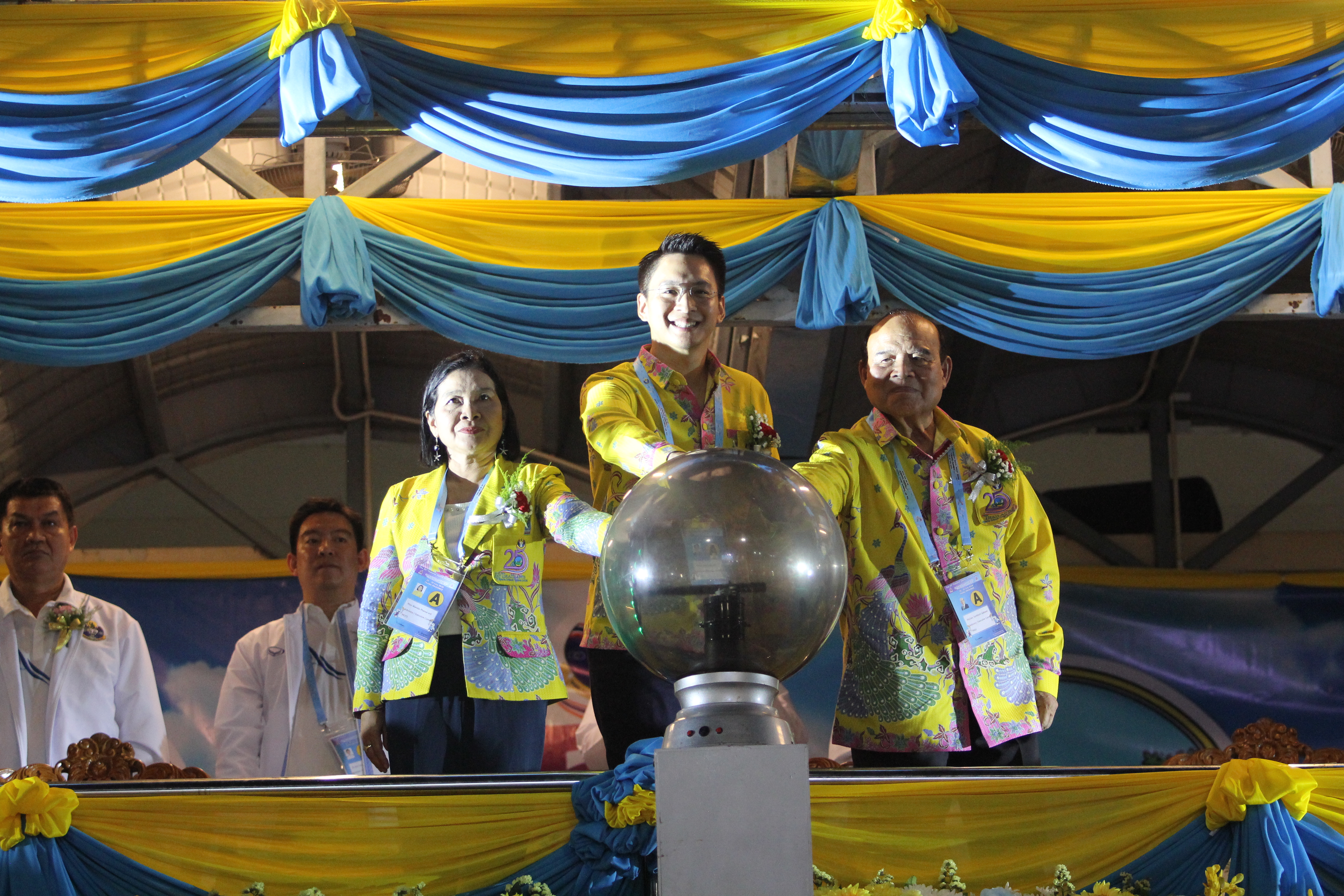 ที่ปรึกษาฯ จิรวัฒน์ เป็นประธานเปิดการแข่งขันกีฬาโรงเรียนกีฬาแห่งประเทศไทย ครั้งที่ 25 