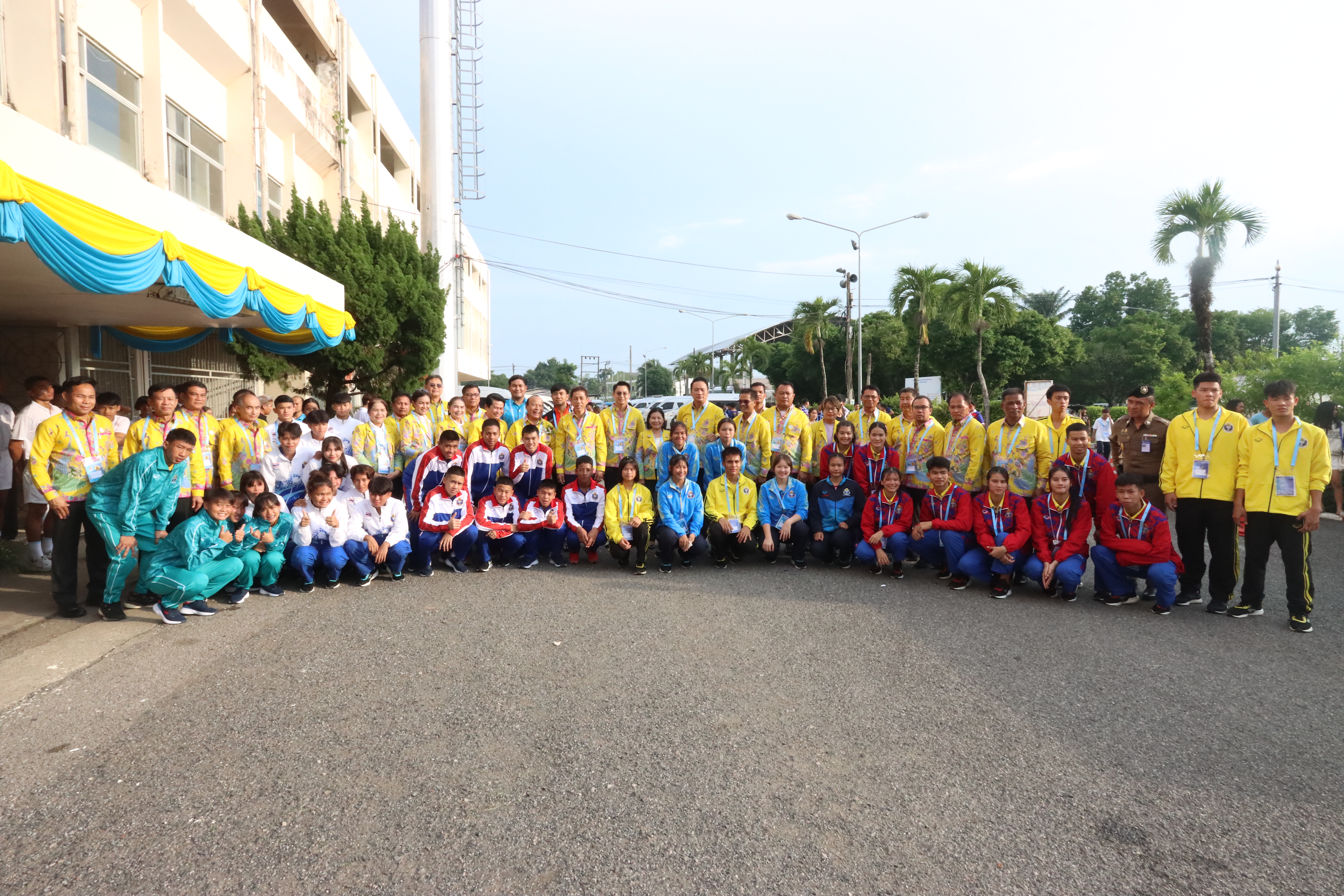 ที่ปรึกษาฯ จิรวัฒน์ เป็นประธานเปิดการแข่งขันกีฬาโรงเรียนกีฬาแห่งประเทศไทย ครั้งที่ 25 