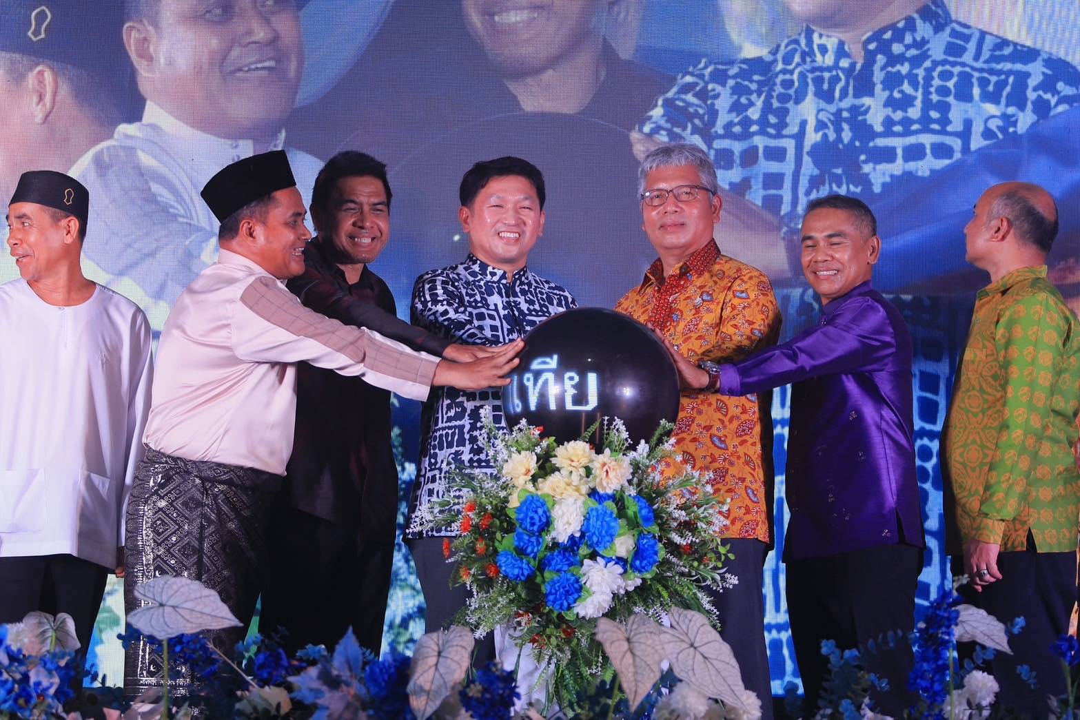 รองปลัดกระทรวงการท่องเที่ยวและกีฬา นายมงคล วิมลรัตน์ เปิดงาน