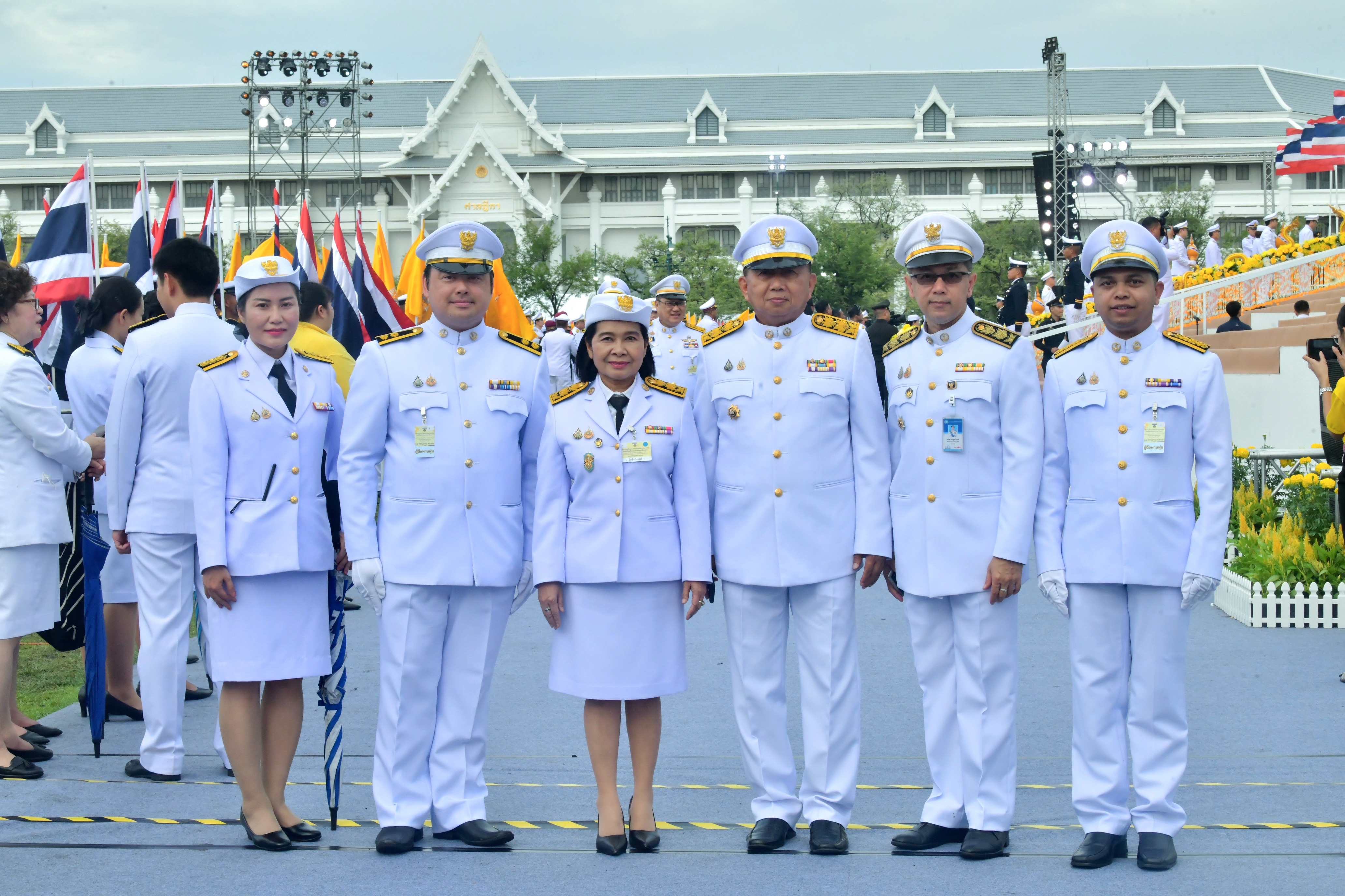 ผู้บริหารกระทรวงการท่องเที่ยวและกีฬา ร่วมพิธีถวายเครื่องราชสักการะและวางพานพุ่ม พระบาทสมเด็จพระวชิรเกล้าเจ้าอยู่หัว เนื่องในพระราชพิธีมหามงคลเฉลิมพระชนมพรรษา 6 รอบ 28 กรกฎาคม 2567