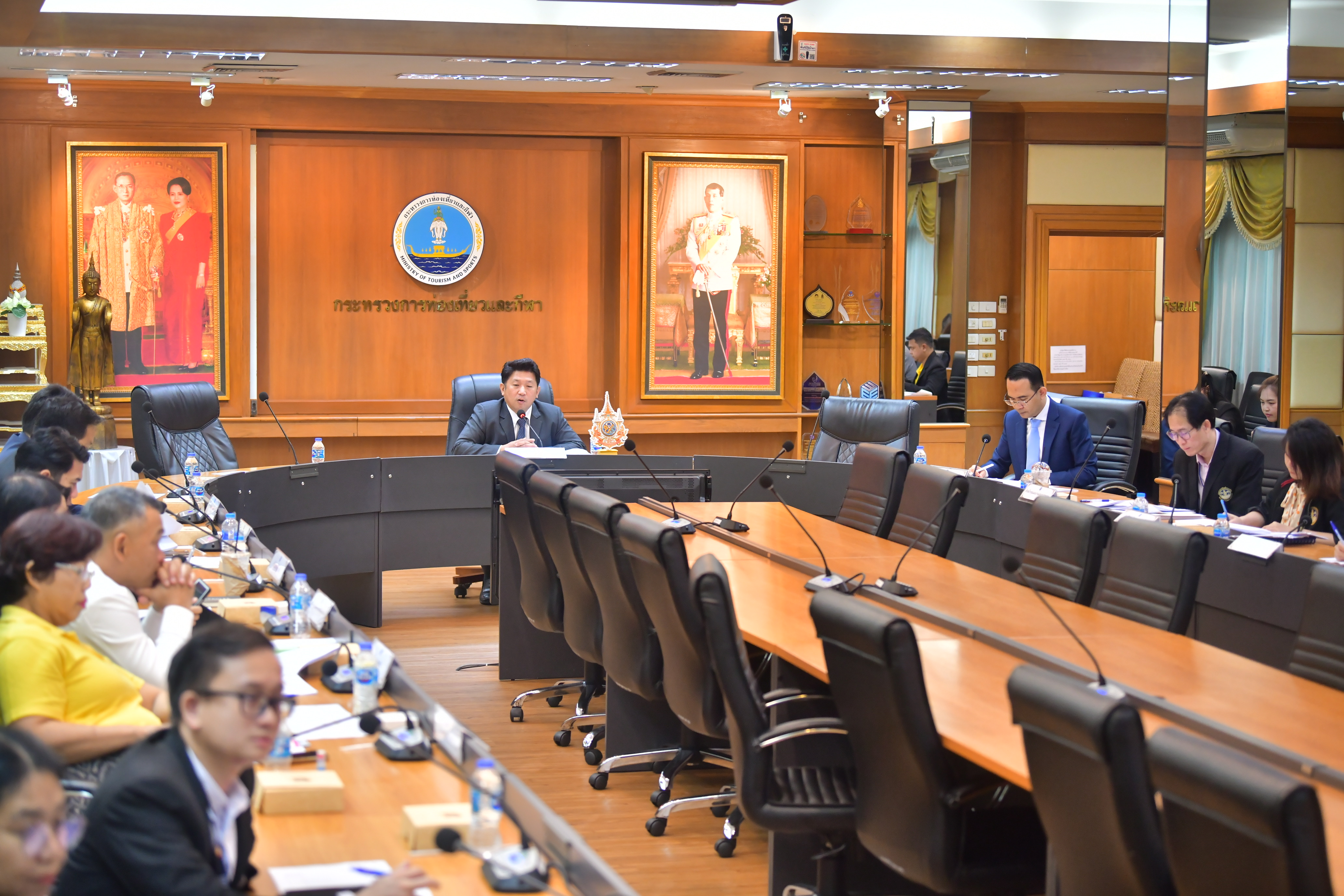 รองปลัดกระทรวงการท่องเที่ยวและกีฬา เป็นประธานการประชุมคณะกรรมการจัดสรรงบประมาณรายจ่ายประจำปี