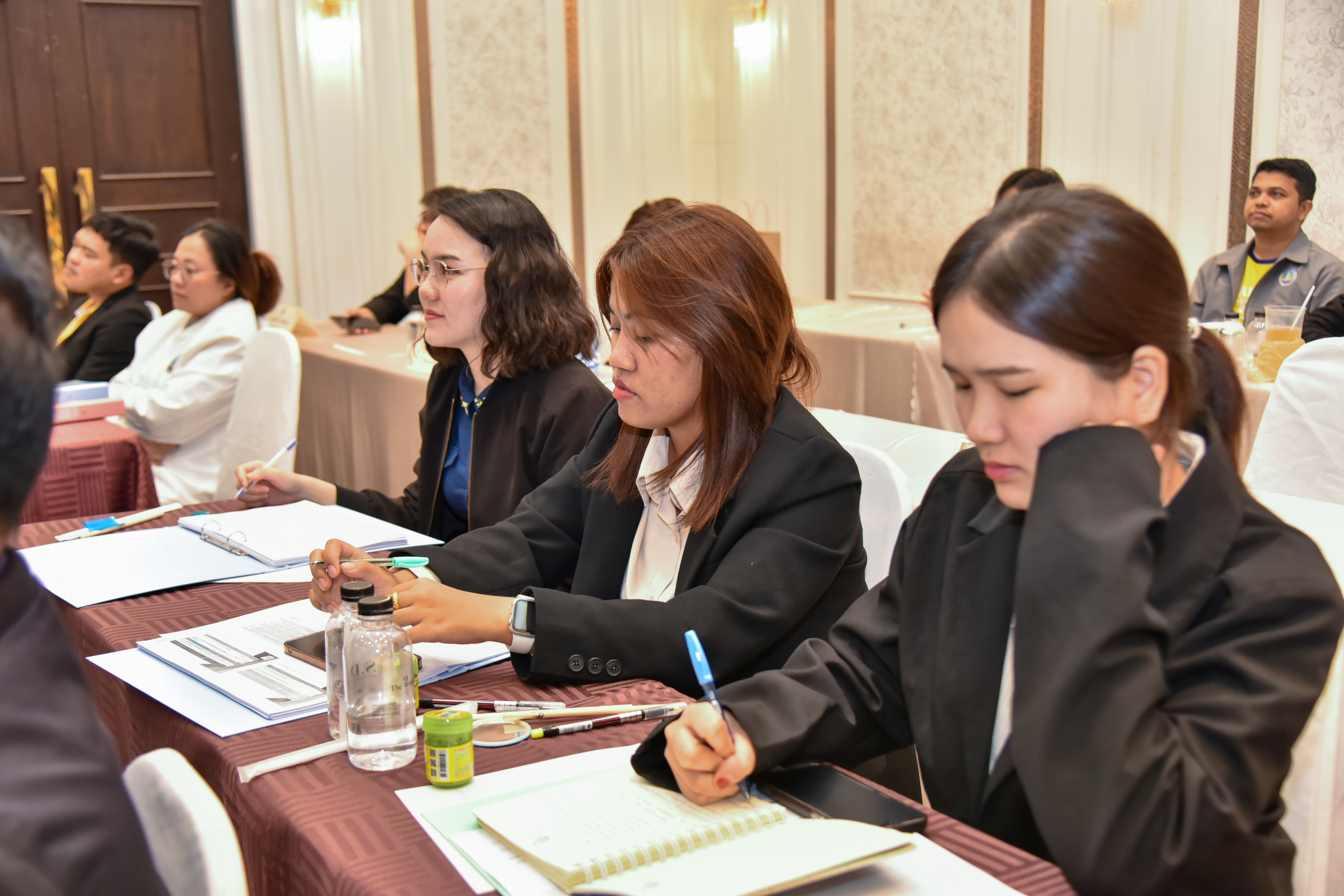 รองปลัดกระทรวงการท่องเที่ยวและกีฬา ร่วมแสดงความยินดีกับความสำเร็จของโครงการฝึกอบรม 