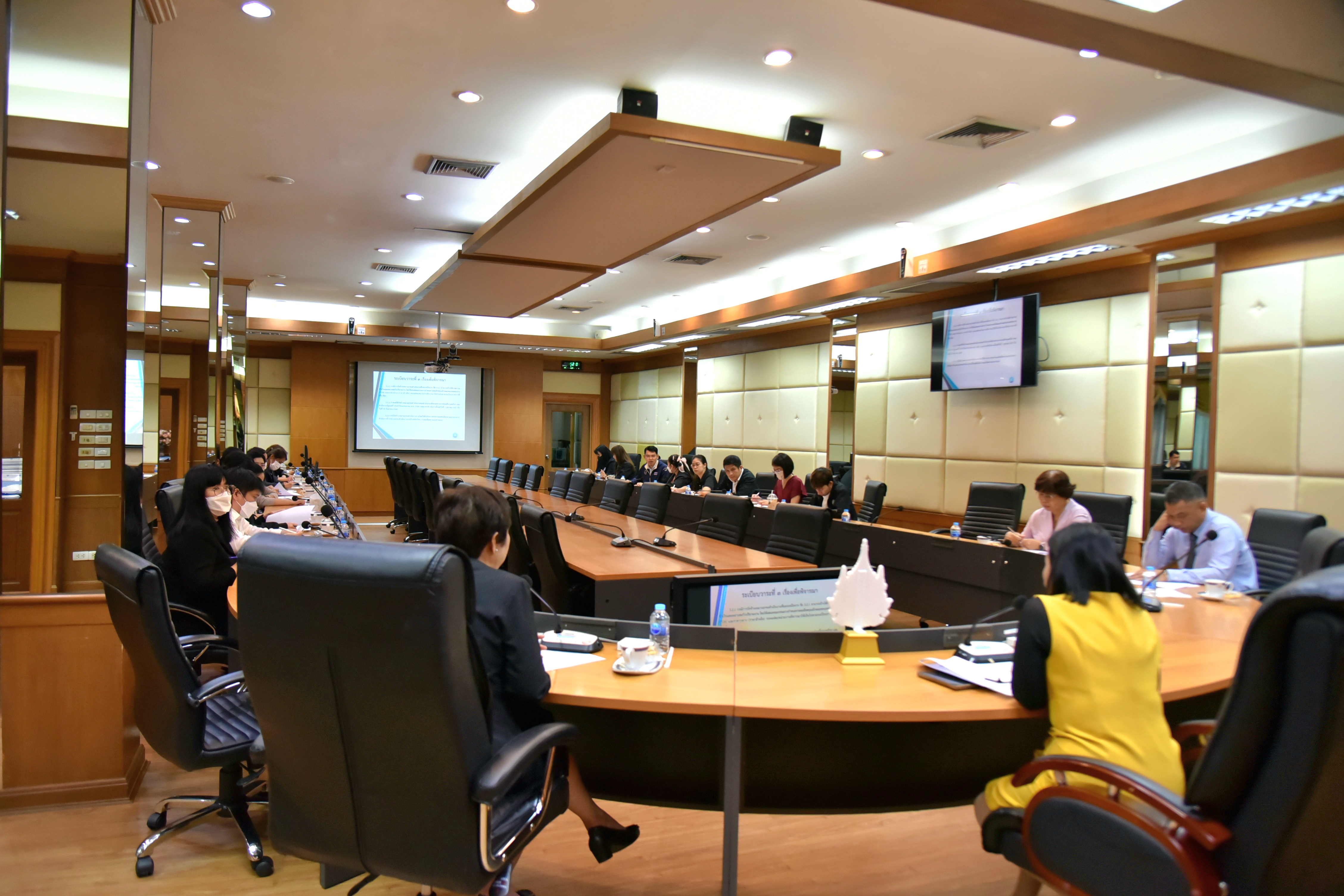 การประชุมพิจารณาการจ้างเหมาเอกชนดำเนินงานของสำนักงานปลัดกระทรวงการท่องเที่ยวและกีฬา และสำนักงานรัฐมนตรี ประจำปีงบประมาณ พ.ศ. 2568