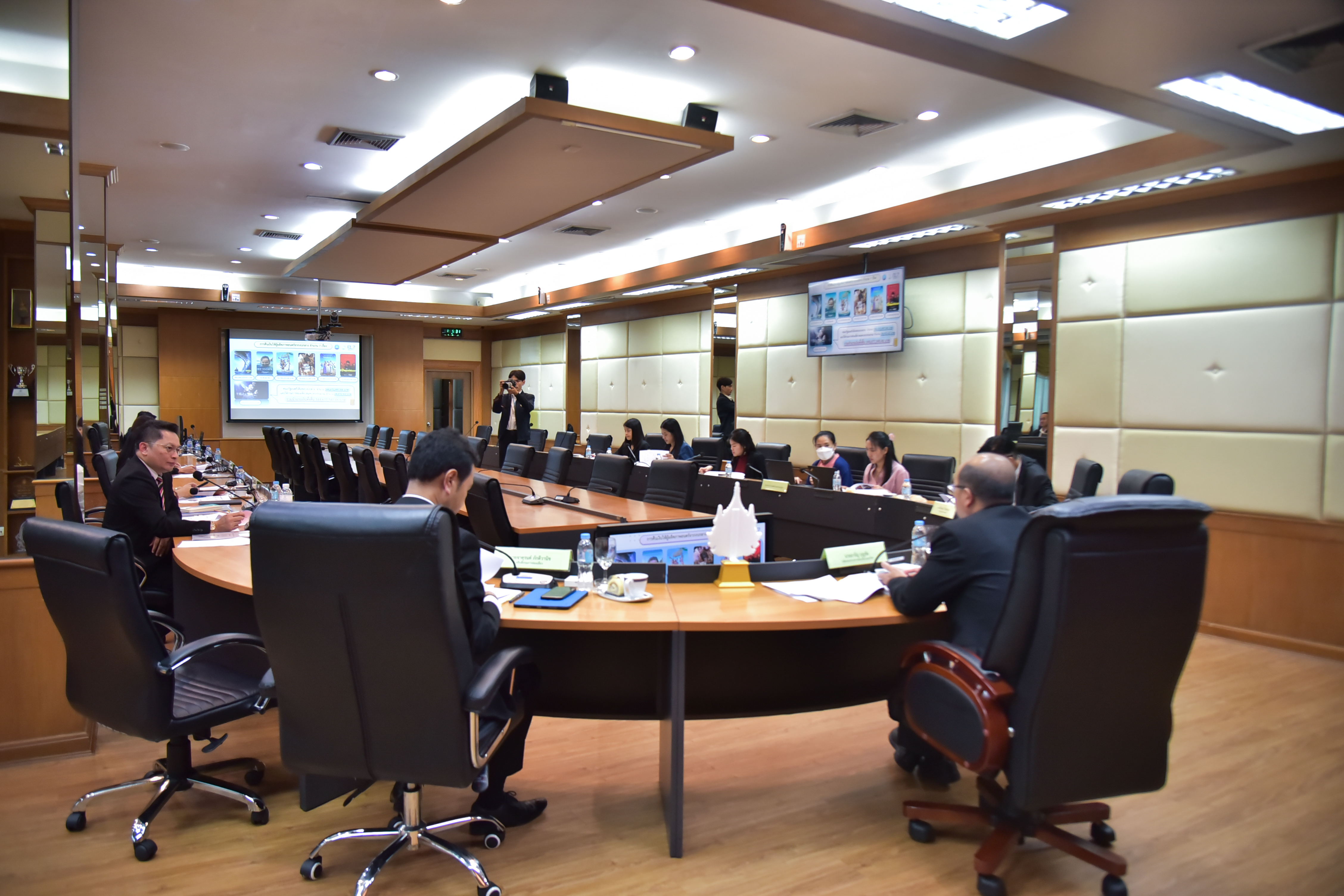 การประชุมคณะกรรมการพิจารณาการคืนเงินสำหรับมาตรการส่งเสริมการถ่ายทำภาพยนตร์ต่างประเทศในประเทศไทย ครั้งที่ 5/2567