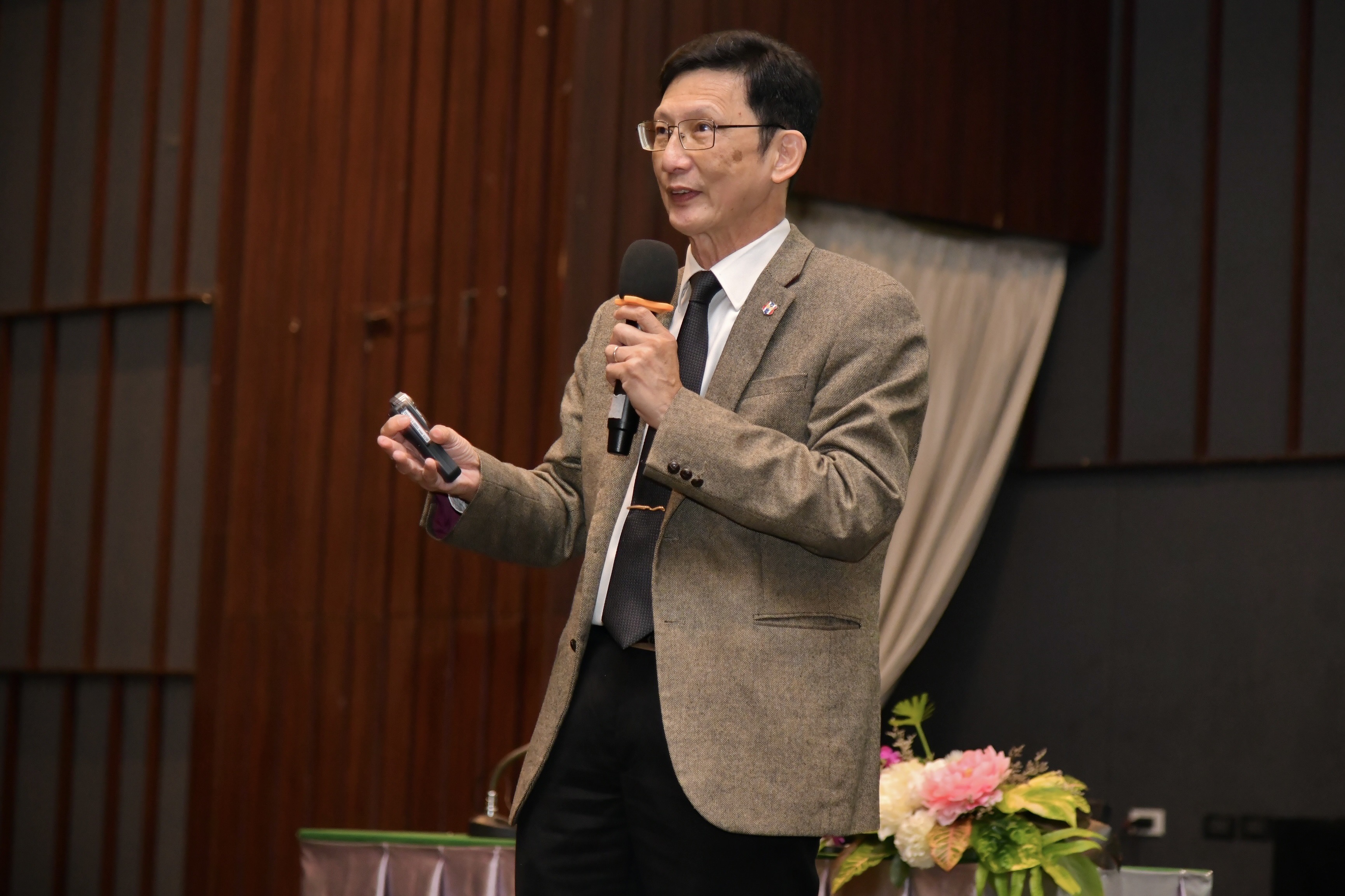 ปลัดกระทรวงการท่องเที่ยวและกีฬา เปิดโครงการพัฒนาศักยภาพข้าราชการ ประจำปี 2567 มุ่งยกระดับการท่องเที่ยวและกีฬาไทยสู่มาตรฐานสากล