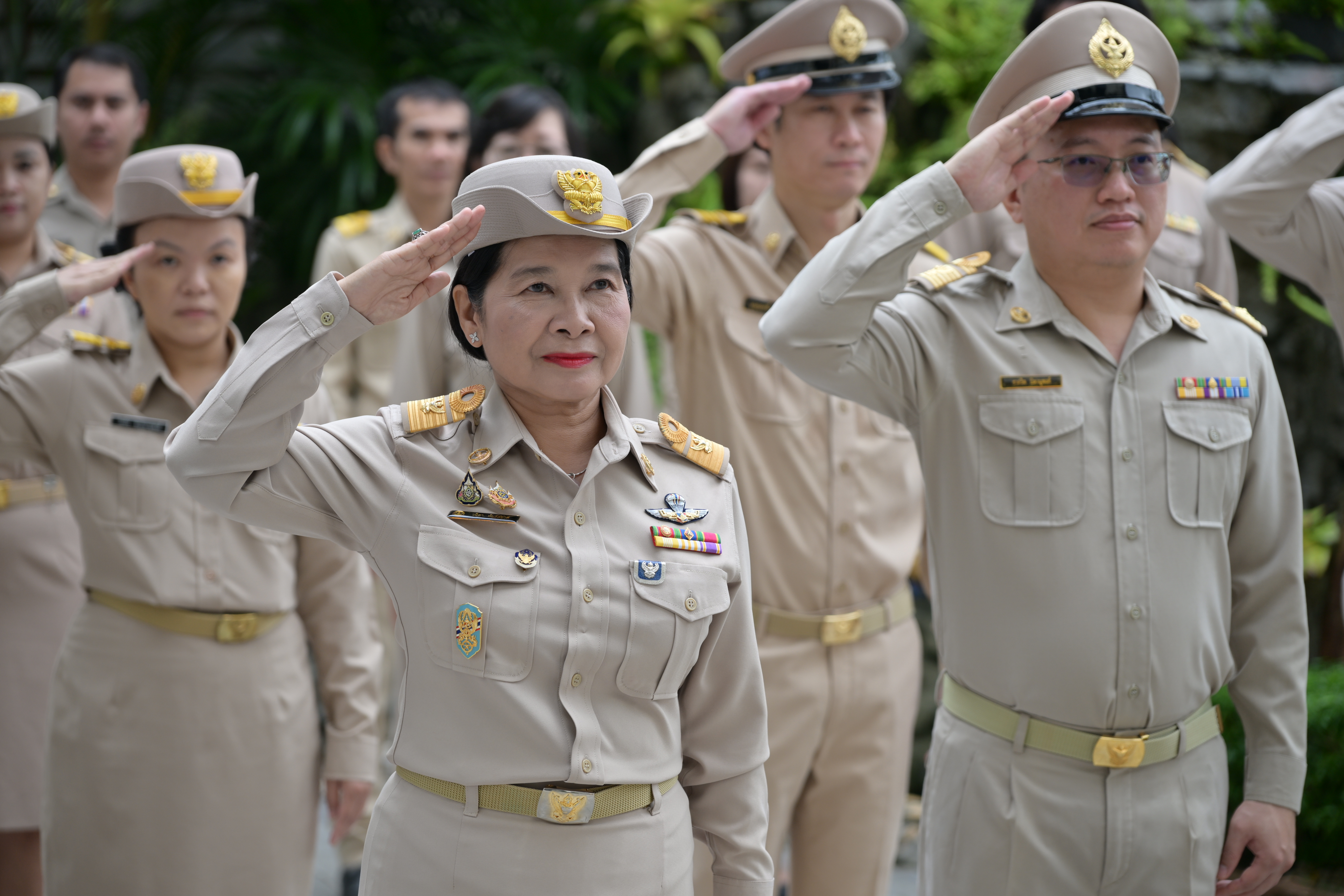 รองปลัดกระทรวงการท่องเที่ยวและกีฬา นำคณะบุคลากรร่วมเคารพธงชาติเนื่องในวันพระราชทานธงชาติไทย ปี 2567