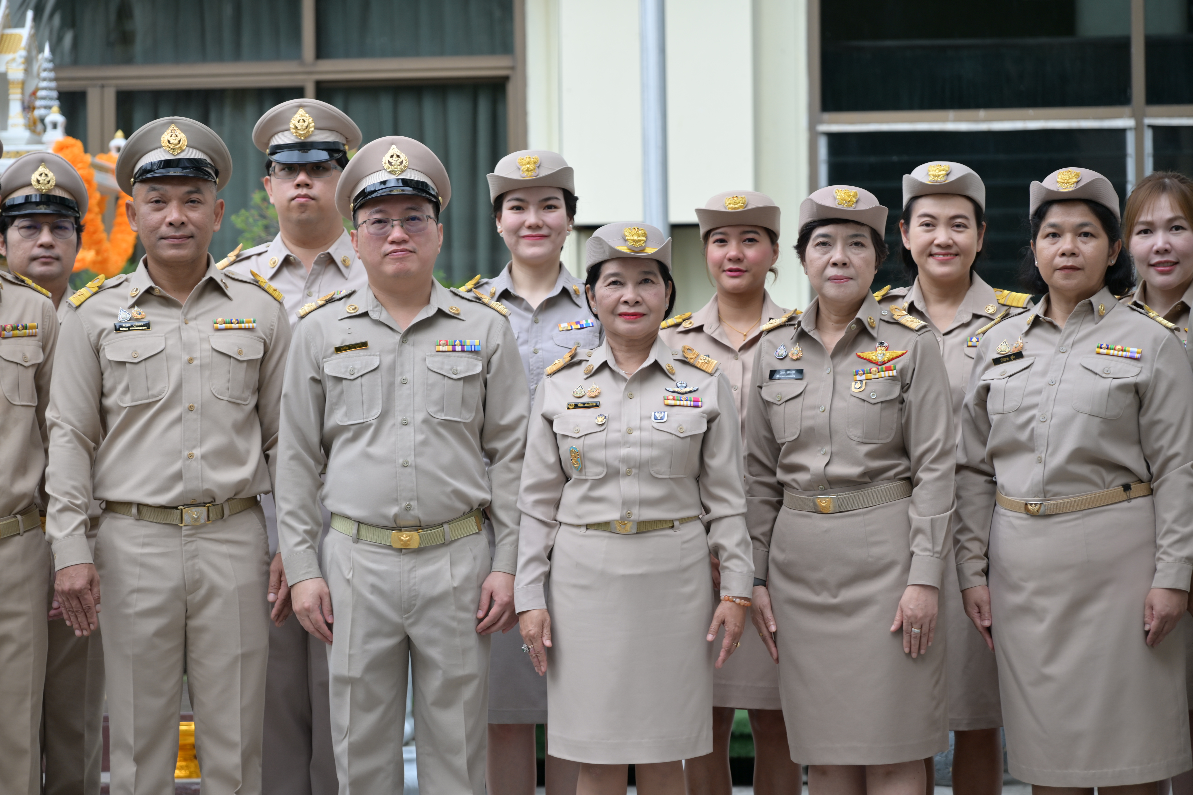 รองปลัดกระทรวงการท่องเที่ยวและกีฬา นำคณะบุคลากรร่วมเคารพธงชาติเนื่องในวันพระราชทานธงชาติไทย ปี 2567