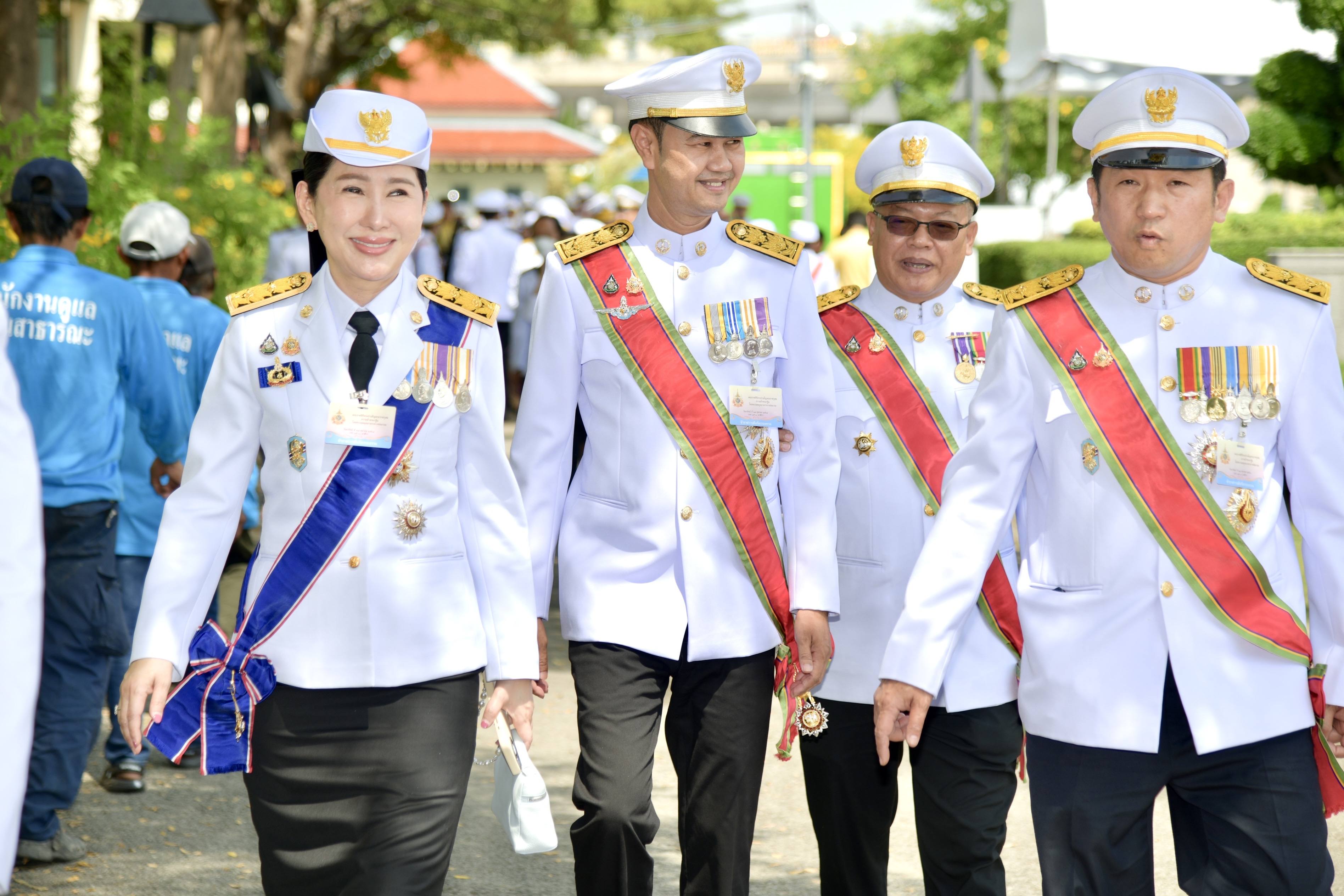 รมว.สรวงศ์ พร้อมคณะผู้บริหารกระทรวงการท่องเที่ยวและกีฬา เฝ้ารับเสด็จฯ ในหลวง พระราชินี เสด็จฯ ถวายผ้าพระกฐินโดยขบวนพยุหยาตราทางชลมารค ณ สวนหลวงพระราม 8
