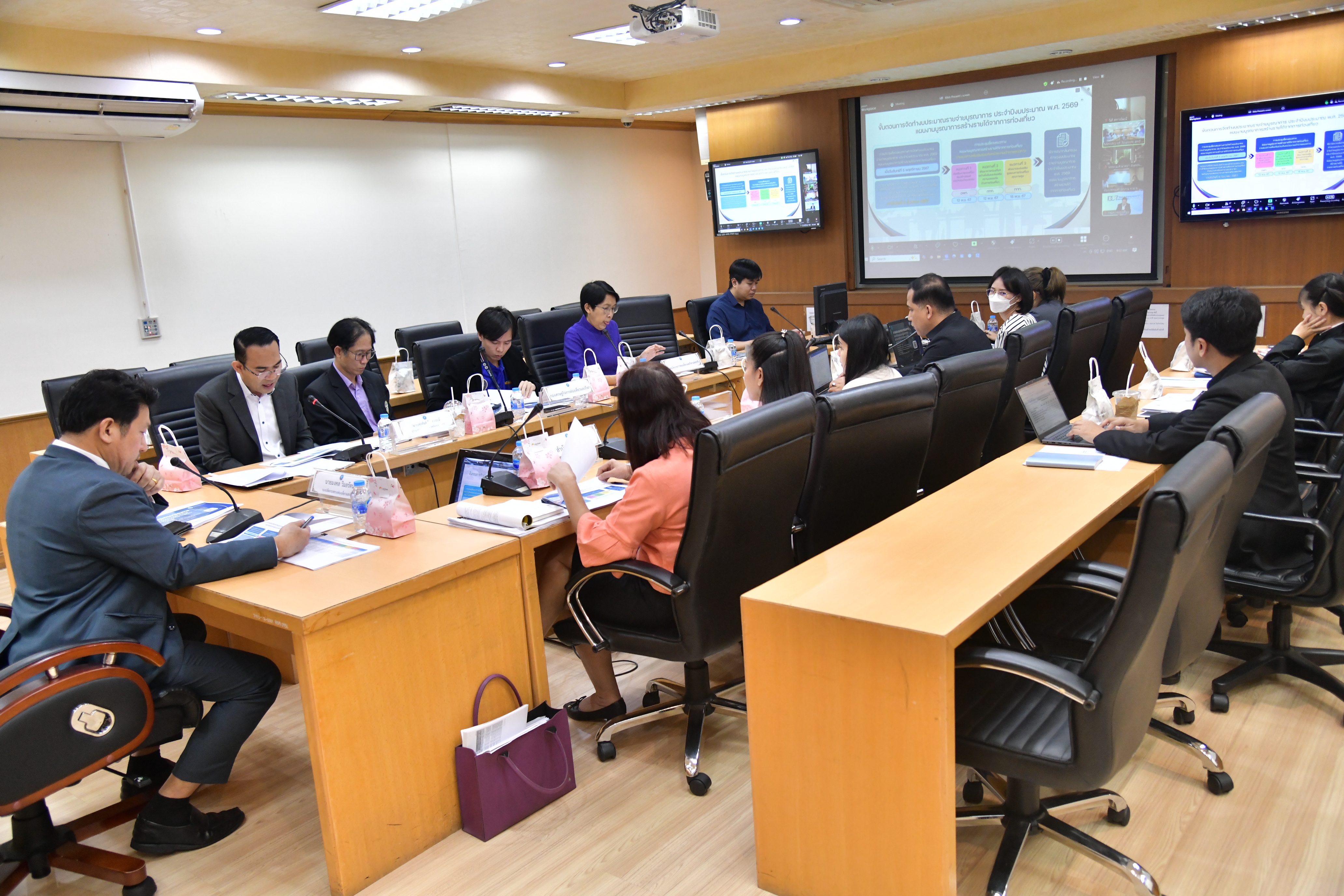 รองปลัดกระทรวงการท่องเที่ยวและกีฬาเป็นประธานประชุมคณะกรรมการขับเคลื่อนแผนงานบูรณาการสร้างรายได้จากการท่องเที่ยว