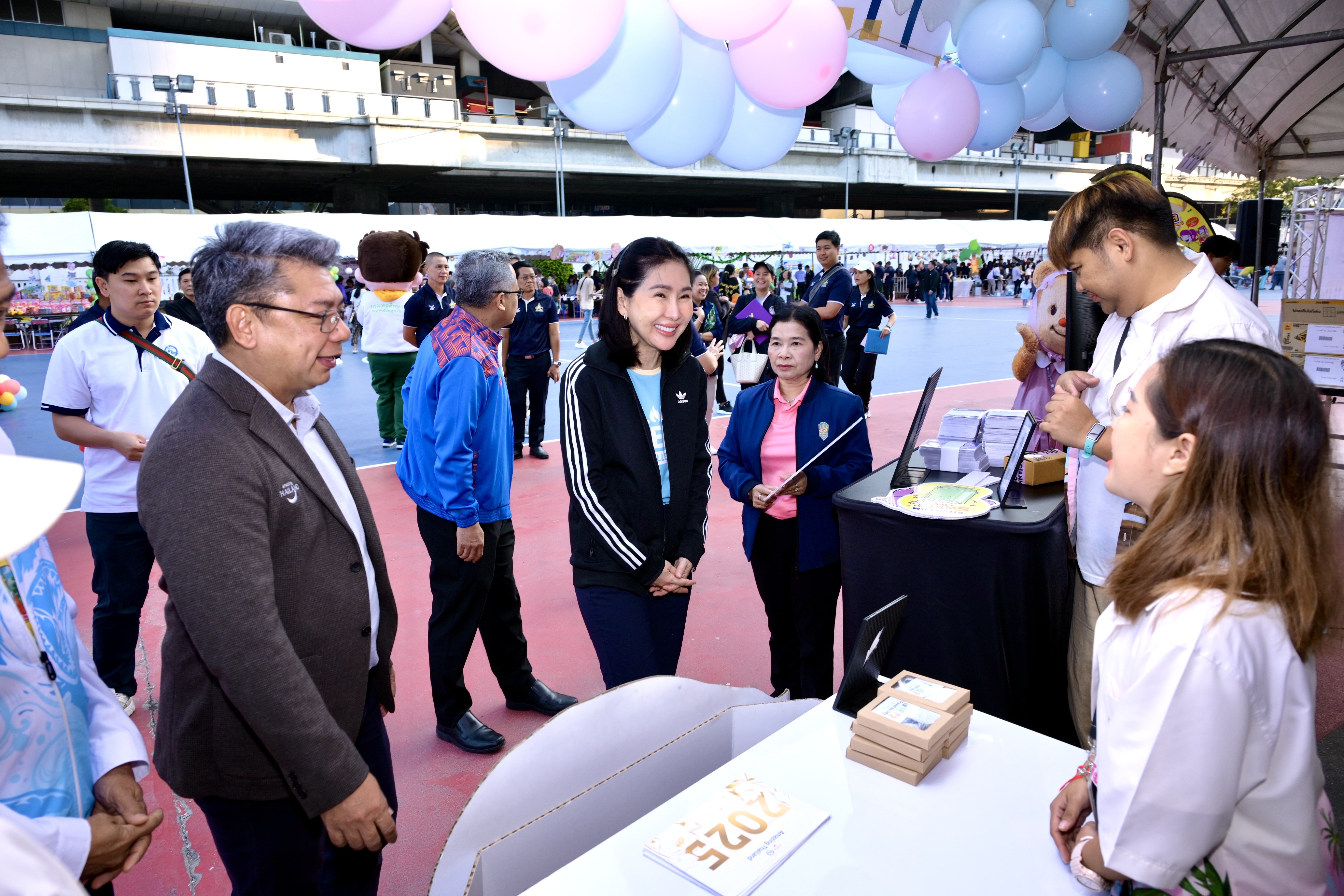 ปลัดกระทรวงการท่องเที่ยวและกีฬา เปิดงานวันเด็กแห่งชาติ ประจำปี 2568 