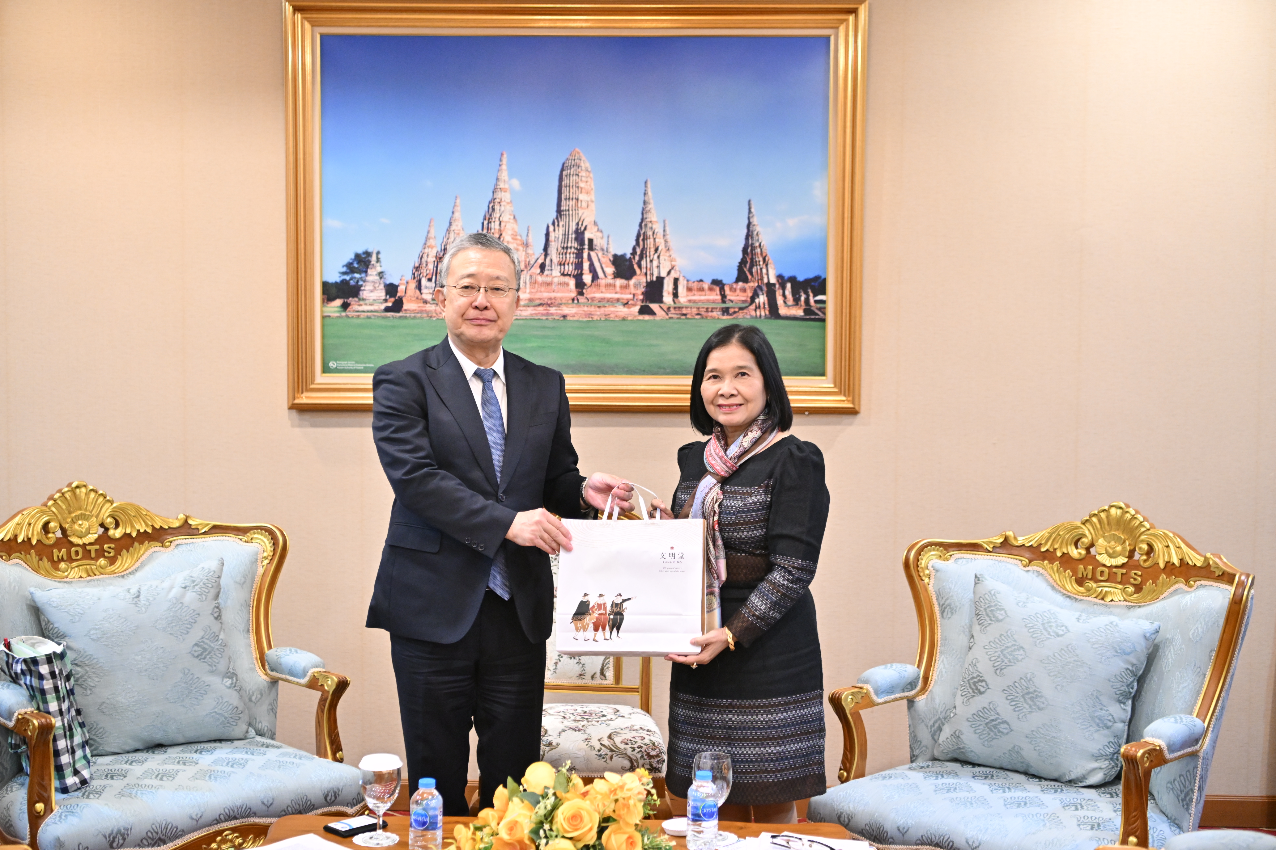 รองปลัดฯ วนิดา ต้อนรับนายโอคุดะ เทตสึยะ ประธานสถาบันวิจัย JTTRI – AIRO พร้อมสนับสนุนการจัดประชุมคณะทำงานวิชาการด้านการท่องเที่ยว ไทย – ญี่ปุ่น ครั้งที่ 4