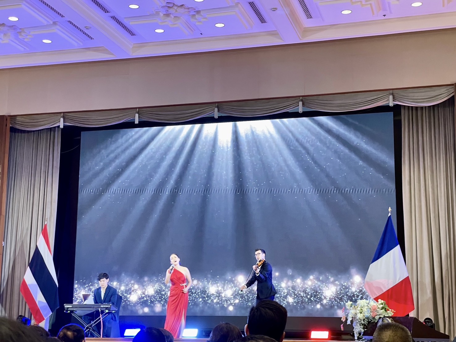รองปลัดกระทรวงฯ ร่วมพิธีเปิดตัวตราสัญลักษณ์เฉลิมฉลองการสถาปนาความสัมพันธ์ทางการทูตไทย-ฝรั่งเศส