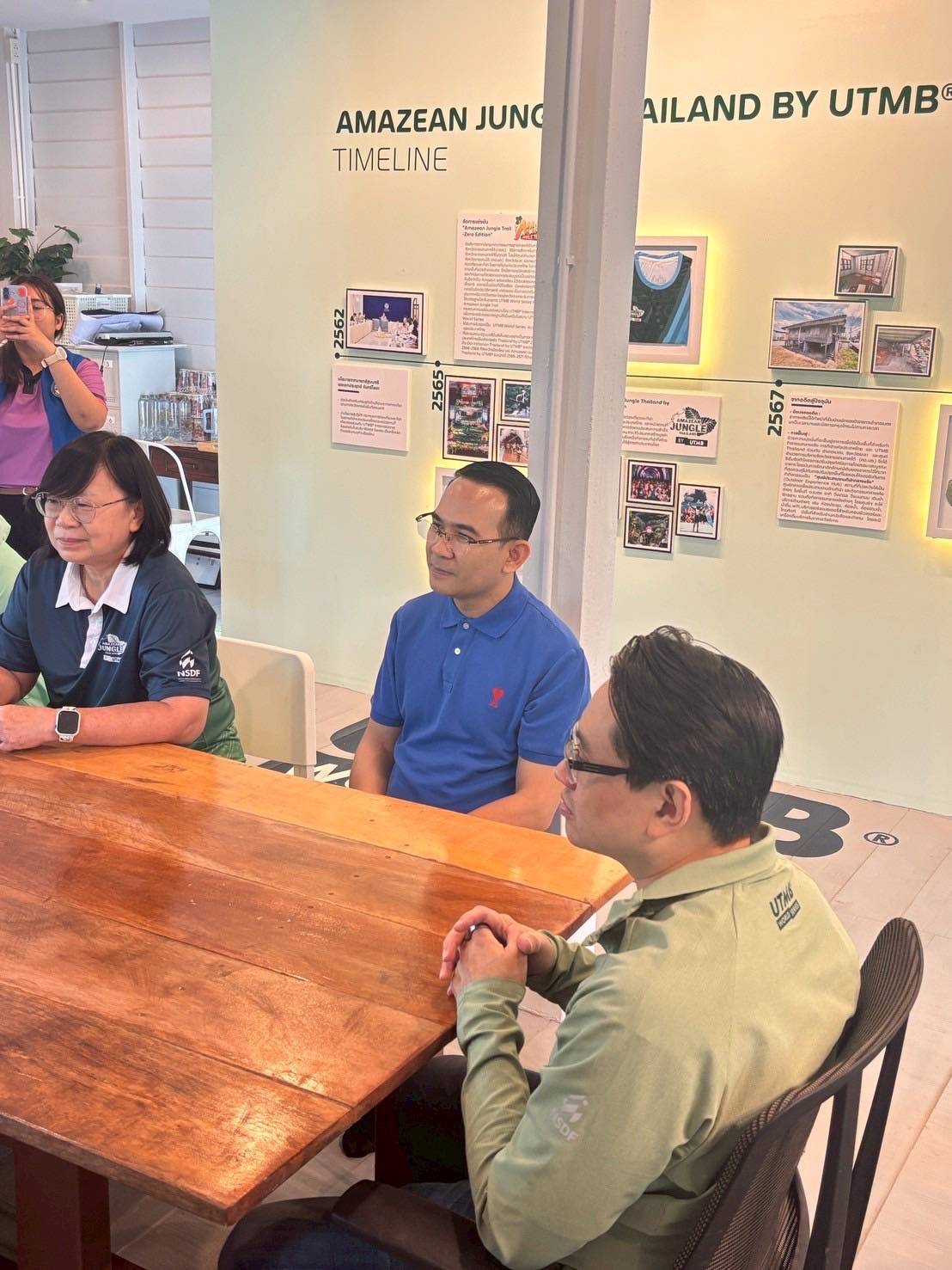 ผู้ช่วยปลัดกระทรวงการท่องเที่ยวและกีฬา ร่วมปล่อยตัวนักกีฬาที่เข้าร่วมการแข่งขันวิ่งเทรลระดับนานาชาติ