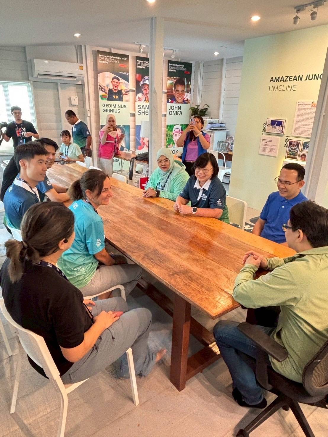 ผู้ช่วยปลัดกระทรวงการท่องเที่ยวและกีฬา ร่วมปล่อยตัวนักกีฬาที่เข้าร่วมการแข่งขันวิ่งเทรลระดับนานาชาติ