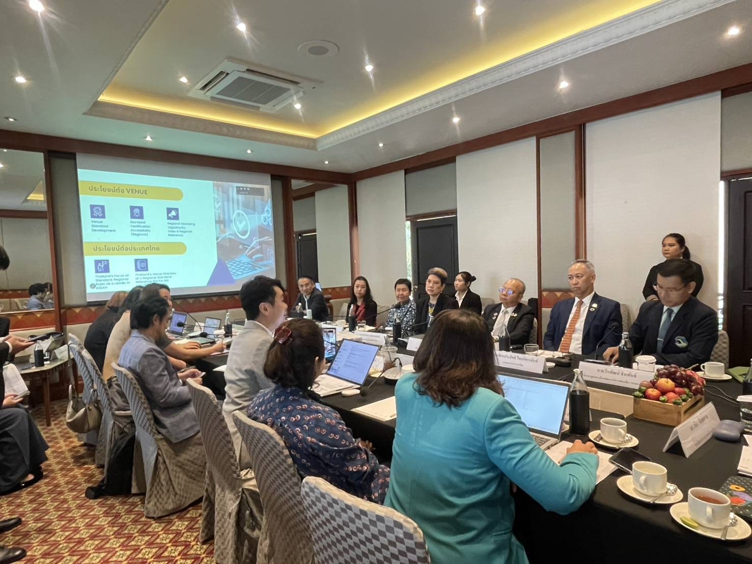 รองปลัดฯ ท่องเที่ยวฯ เป็นประธานประชุมปรับปรุงคู่มือมาตรฐานสถานที่จัดงานอาเซียน เตรียมยกระดับไทยสู่ศูนย์กลาง MICE ระดับภูมิภาค