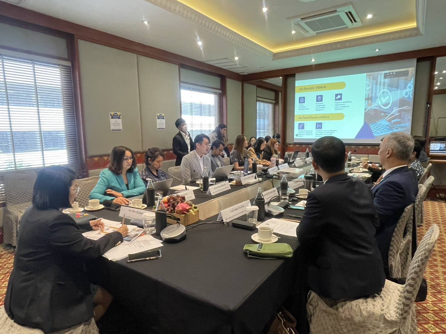 รองปลัดฯ ท่องเที่ยวฯ เป็นประธานประชุมปรับปรุงคู่มือมาตรฐานสถานที่จัดงานอาเซียน เตรียมยกระดับไทยสู่ศูนย์กลาง MICE ระดับภูมิภาค