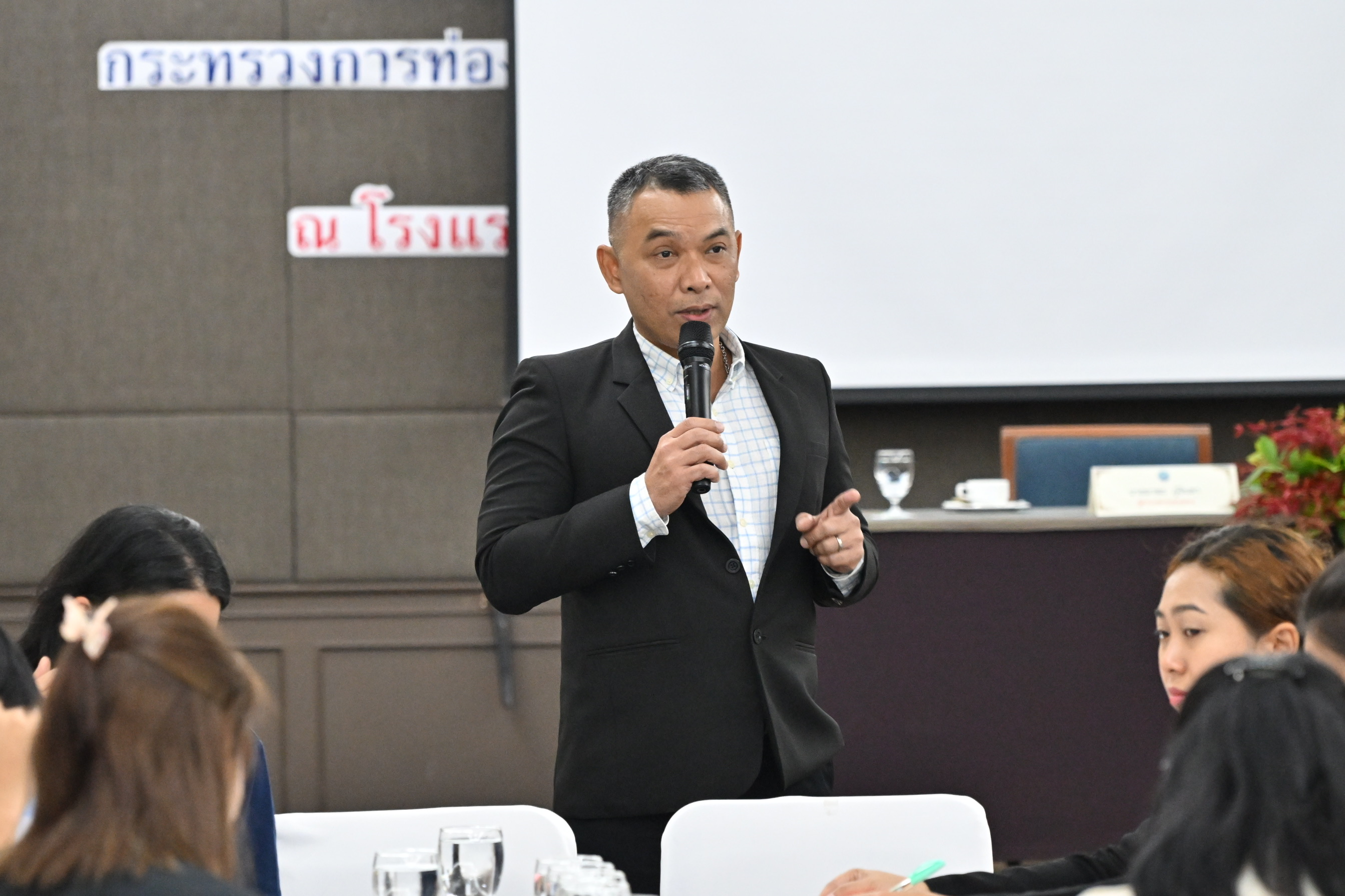 ผู้ช่วยปลัดฯ เปิดการประชุมเชิงปฏิบัติการเพื่อจัดทำแผนพัฒนาบุคลากรกระทรวงการท่องเที่ยวและกีฬา ประจำปีงบประมาณ พ.ศ. 2569 - 2570
