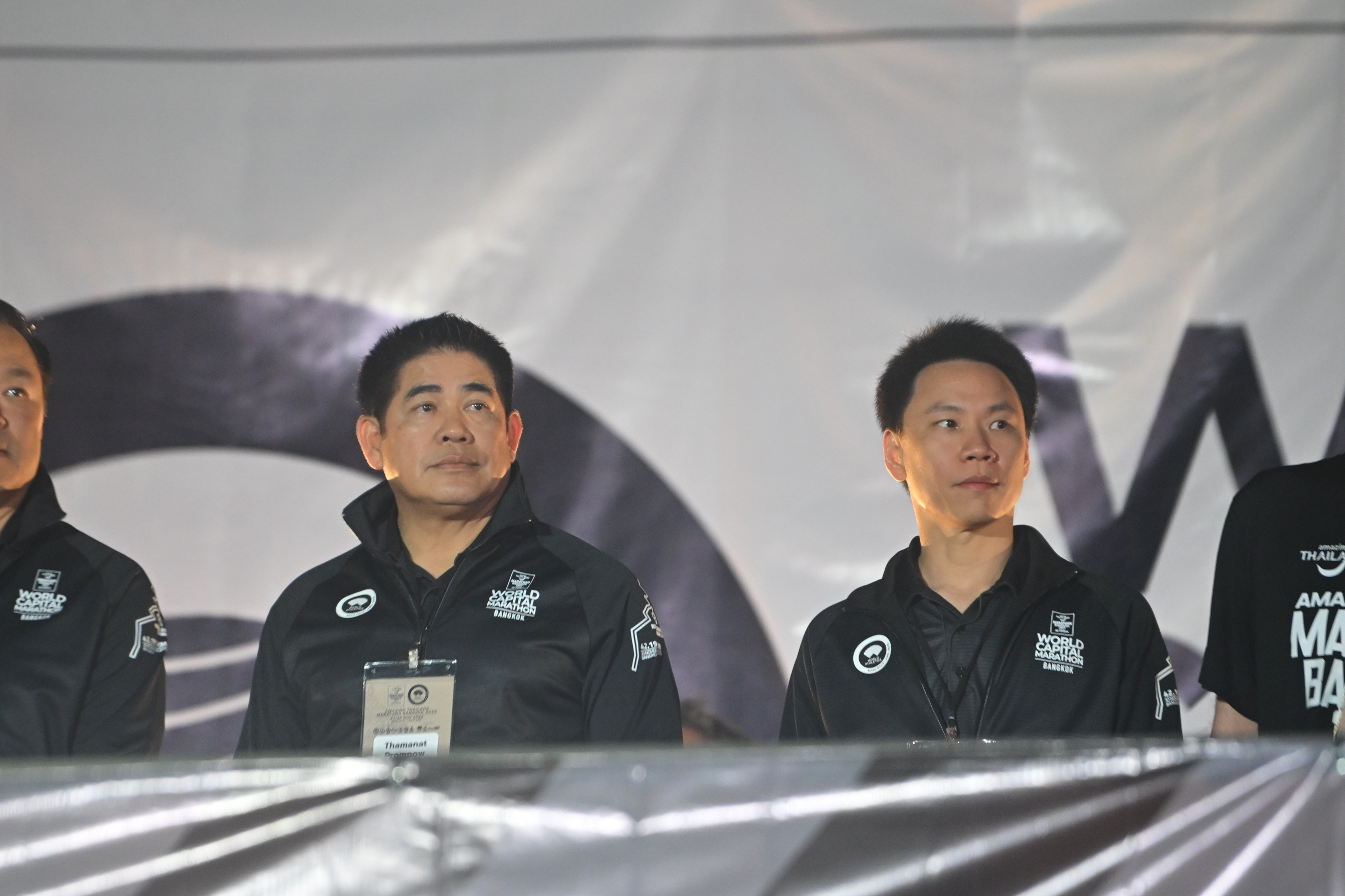 สมเด็จพระนางเจ้า ฯ พระบรมราชินี ทรงร่วมวิ่งฮาล์ฟมาราธอน เคียงคู่ 