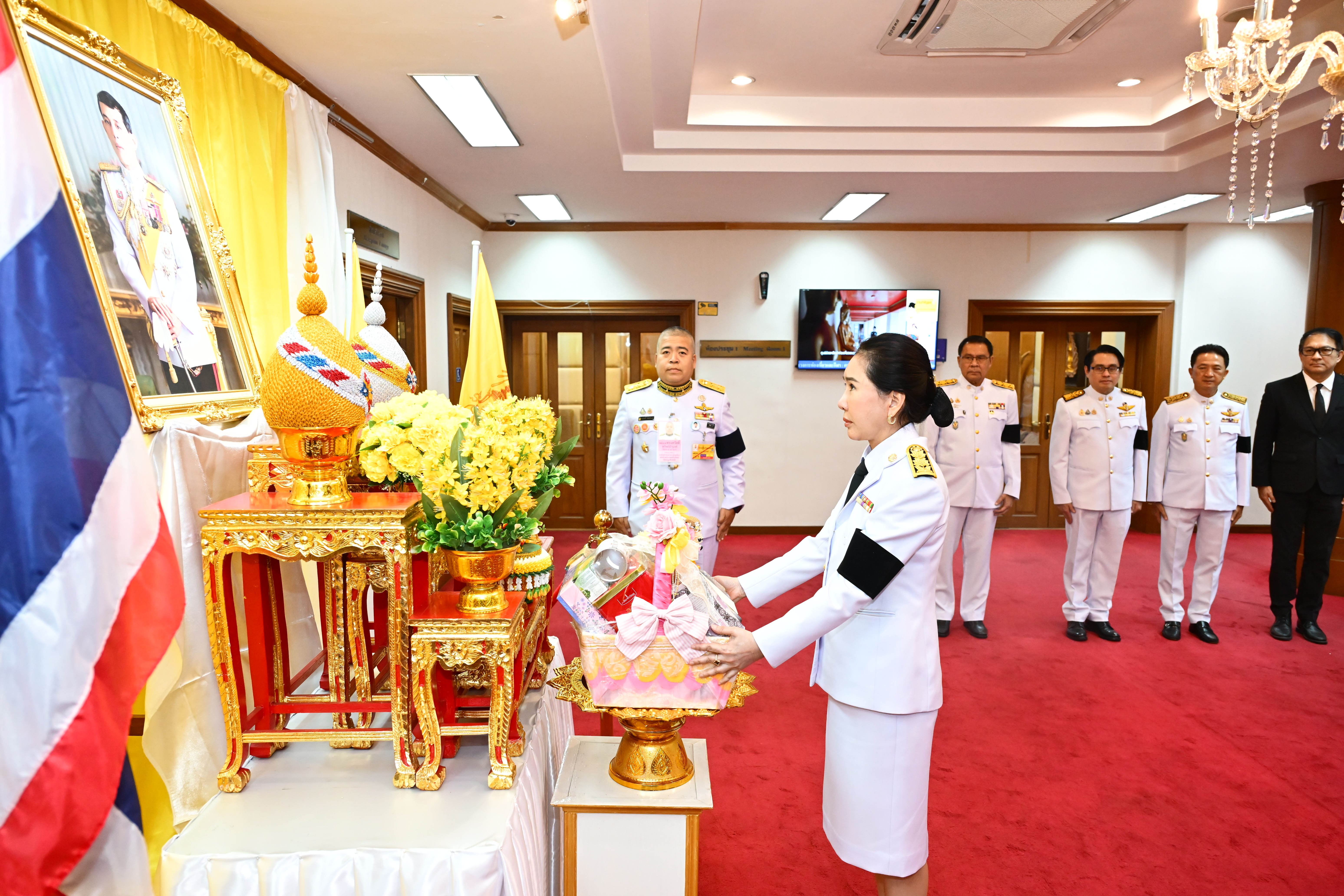 พระบาทสมเด็จพระเจ้าอยู่หัวทรงพระกรุณาโปรดเกล้าโปรดกระหม่อมให้ผู้แทนพระองค์มอบกระเช้าพระราชทาน เนื่องในโอกาสเทศกาลปีใหม่ พ.ศ. 2569 แก่คณะกรรมการอำนวยโครงการส่งเสริมกีฬาเพื่อพัฒนาชาติไทย ในพระบรมราชูปถัมภ์