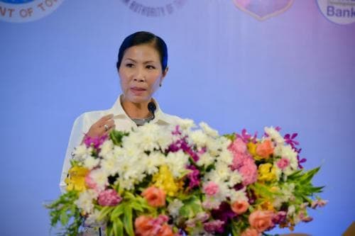 Opening ceremony of "KhlongPhadung Market:Happy tourism, healthy Thai sports, prosperous economic, and gathering the civil state