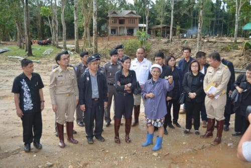 Going on the location for helping the flood victims in the South of Thailand