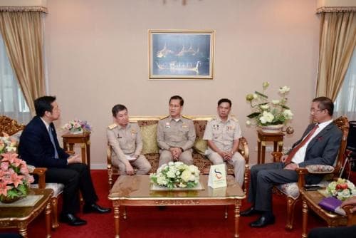 The representatives of Tourism Associations visited Mr. Weerasak Kowsurat, Minister of Tourism and Sports