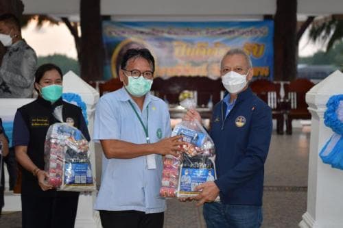 Minister Phiphat Paid a Visit in Chaiya District, Surat Thani Province, and Allocated Survival Kits